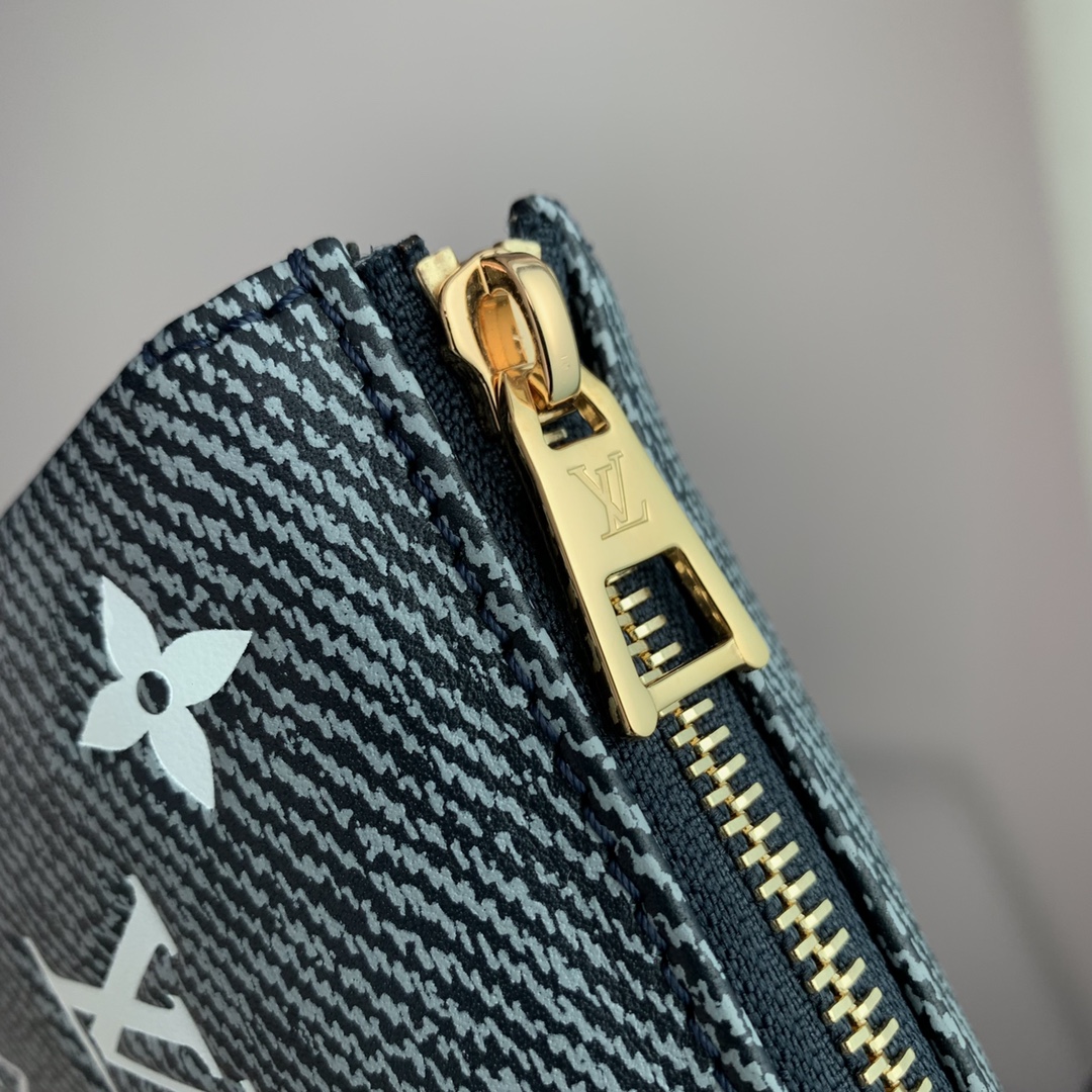 Louis Vuitton Coussin Handbags-26*20*12CM