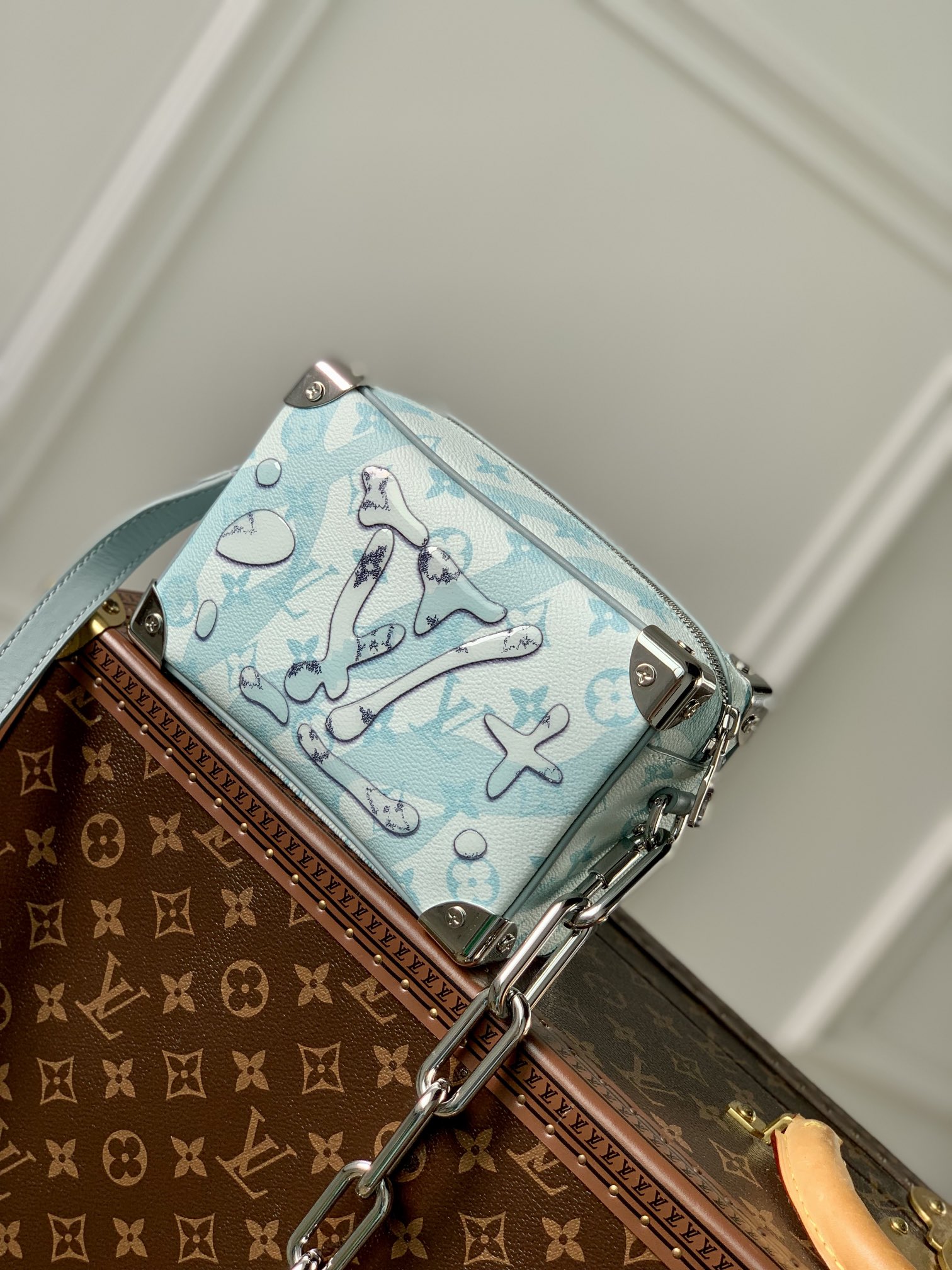 Louis Vuitton Mini Soft Trunk-M22588-18*13*8M