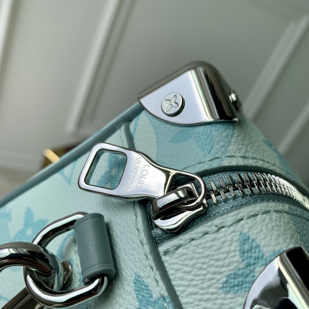 Louis Vuitton Mini Soft Trunk-M22588-18*13*8M Louis Vuitton Mini Soft Trunk-M22588-18*13*8M