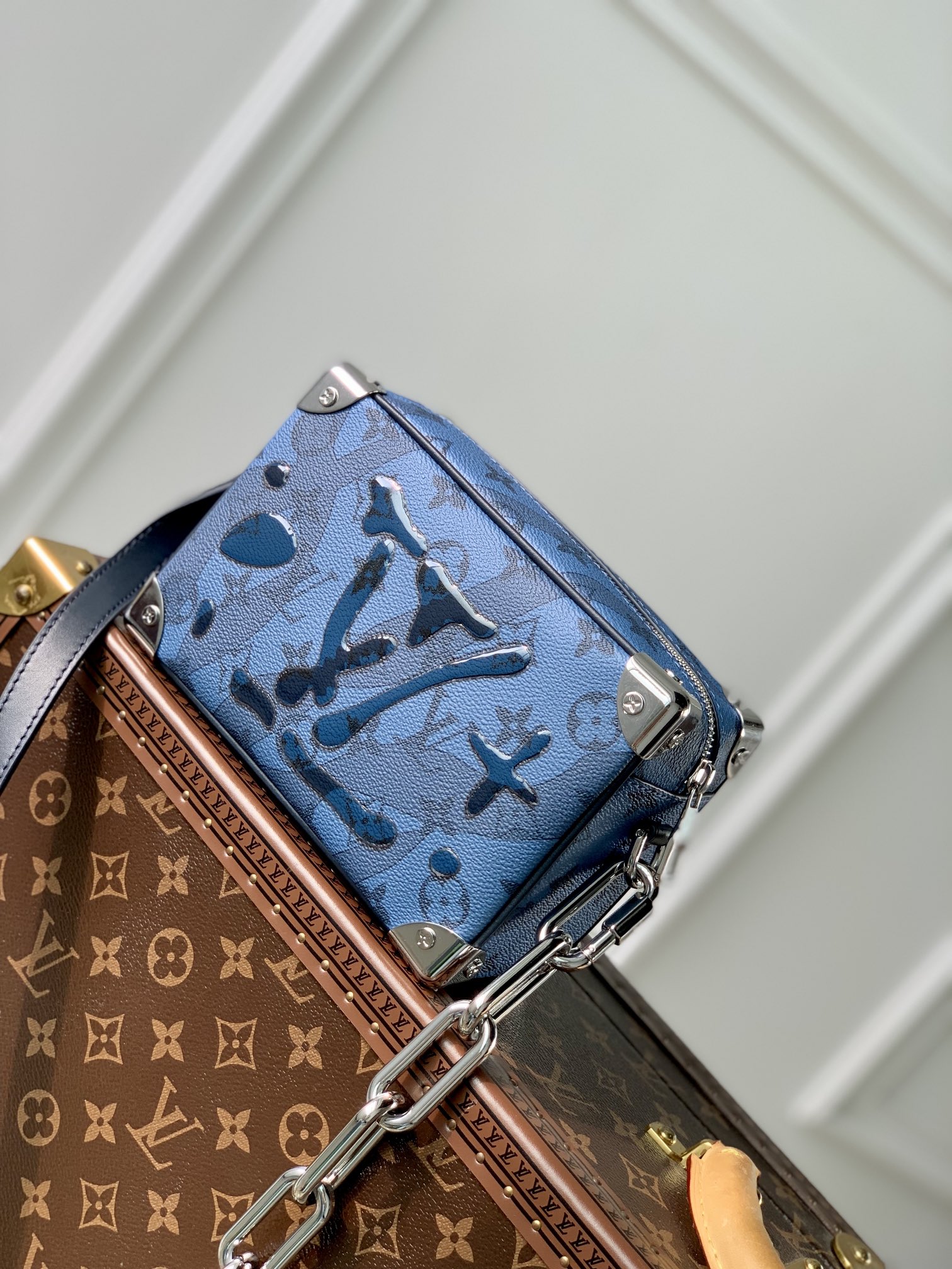 Louis Vuitton Mini Soft Trunk-M22588-18*13*8M