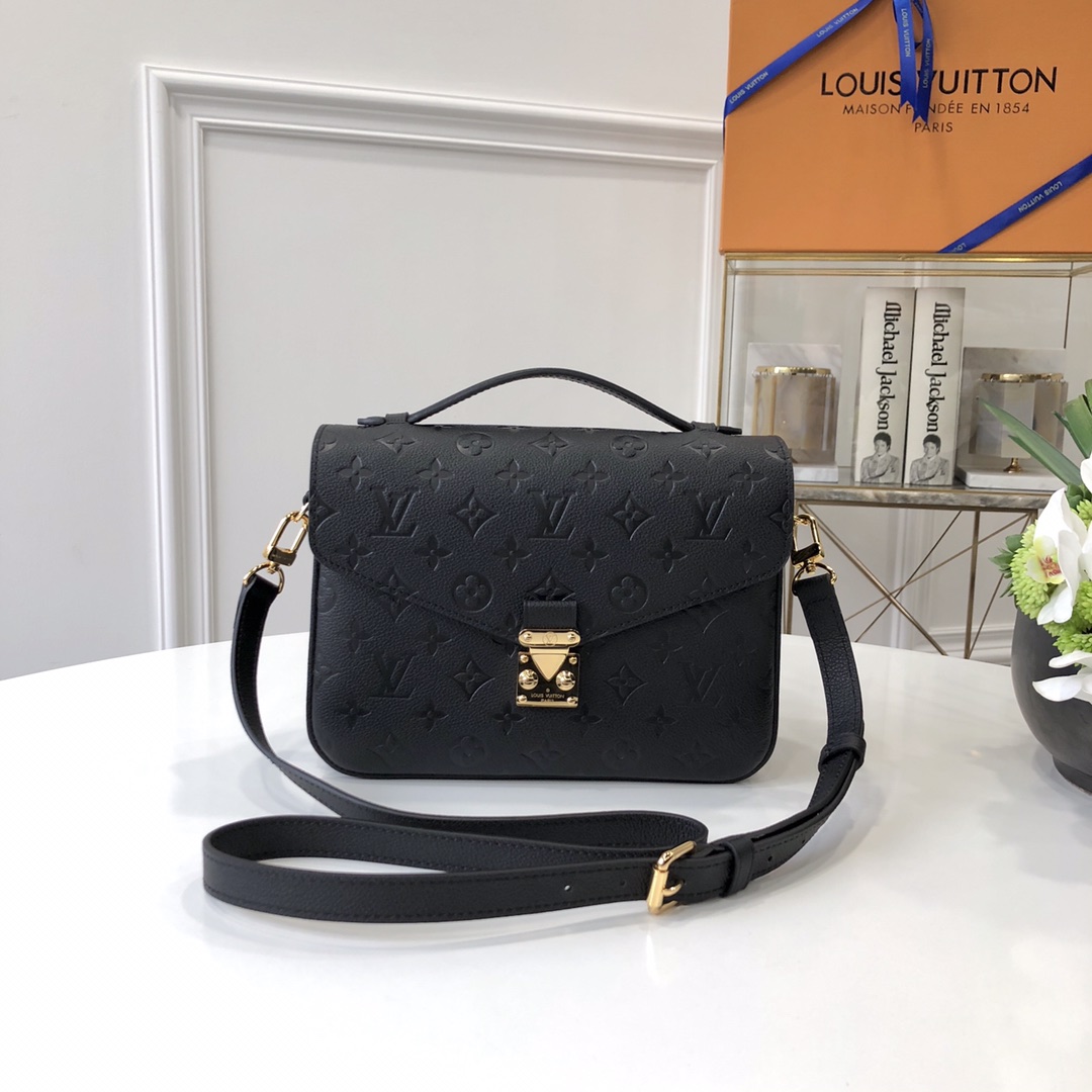 Louis Vuitton Pochette Metis Handbags-25*19*7CM
