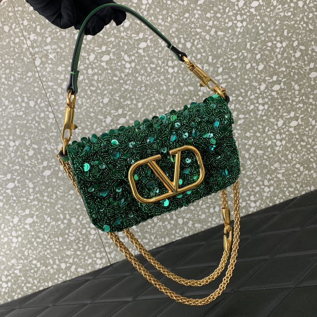 Valentino Garavani Mini Loc-19✖️10.5✖️5CM