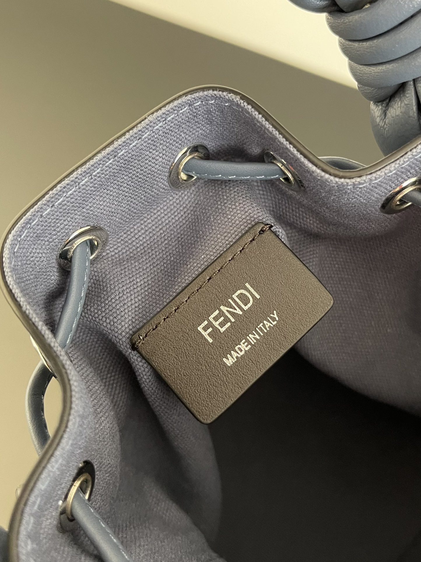 Fendi Mini Mon Tresor Bag -12x18x10CM
