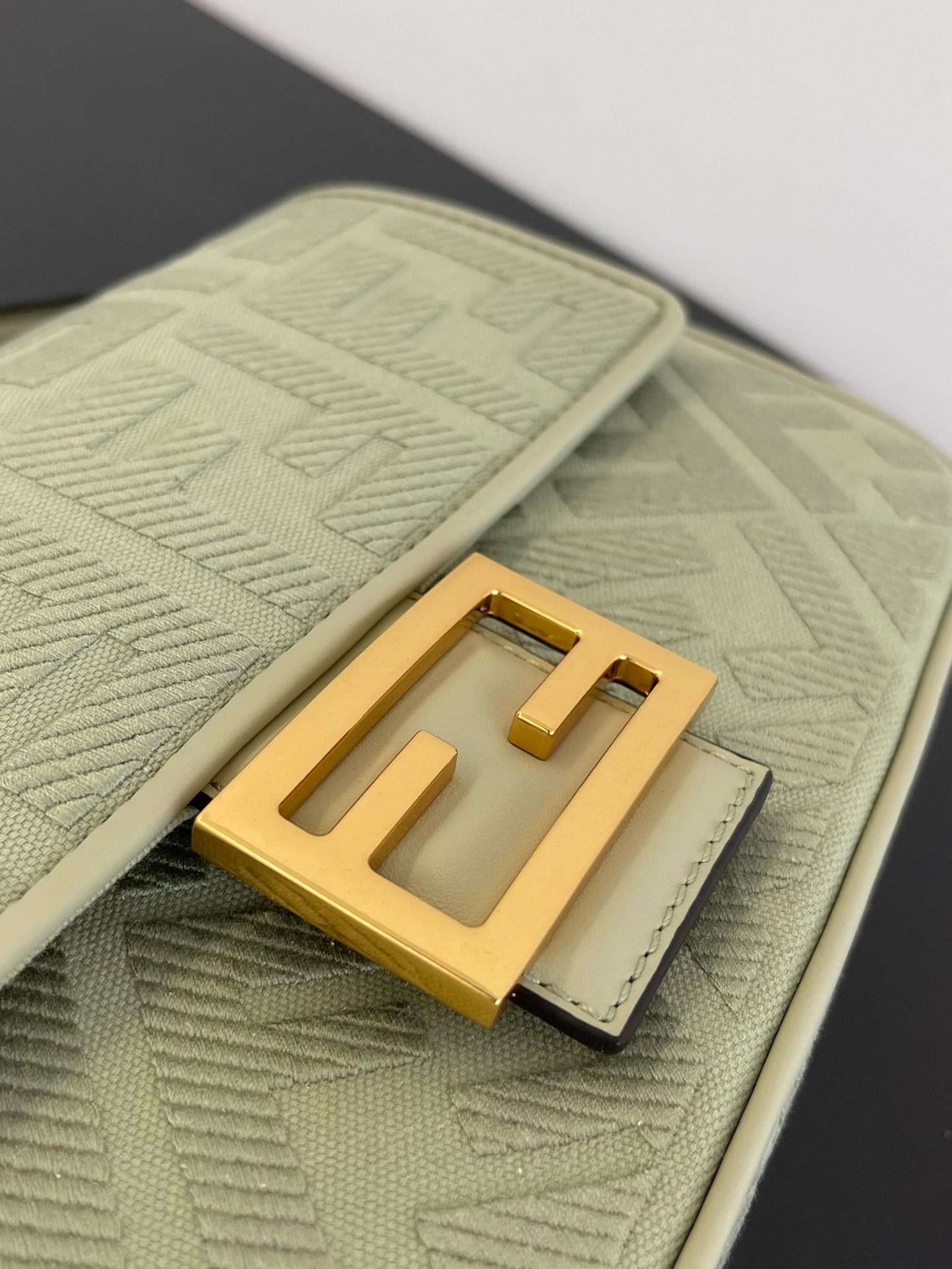 FendI Baguette Bag-26x14x4CM