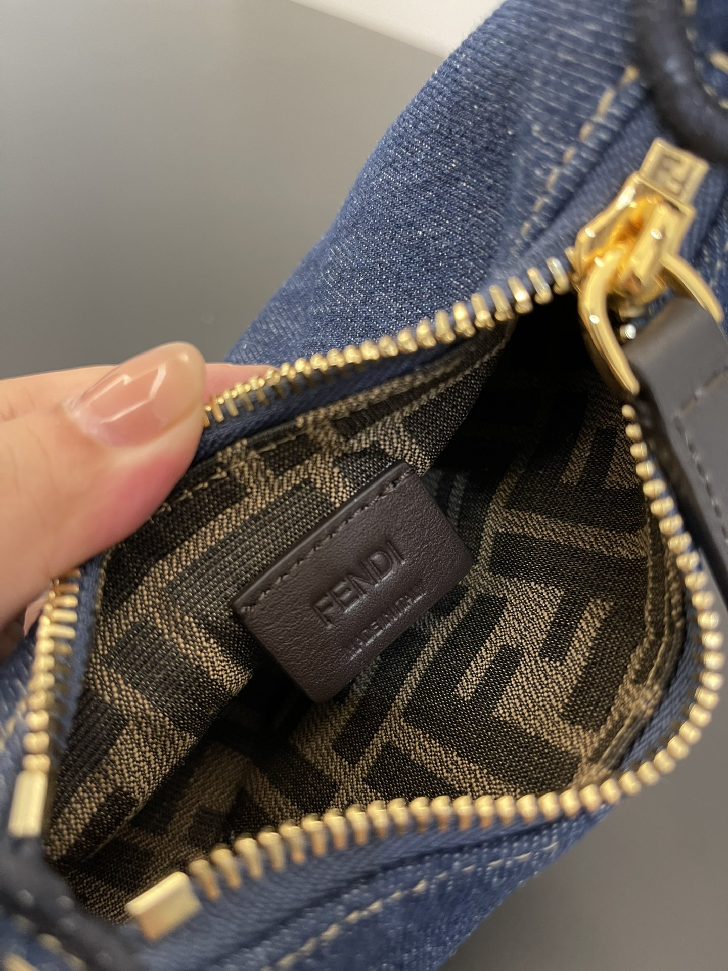 Fendi Praphy-16.5x14x5CM