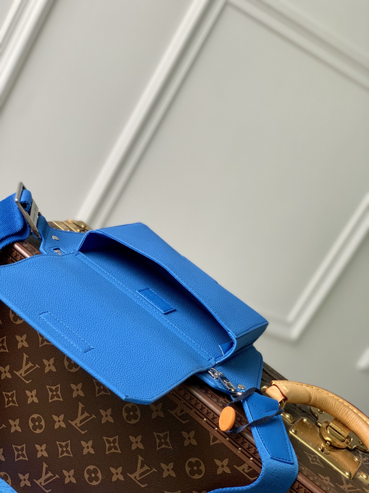 Louis Vuitton Takeoff Handbags-30*16*3CM
