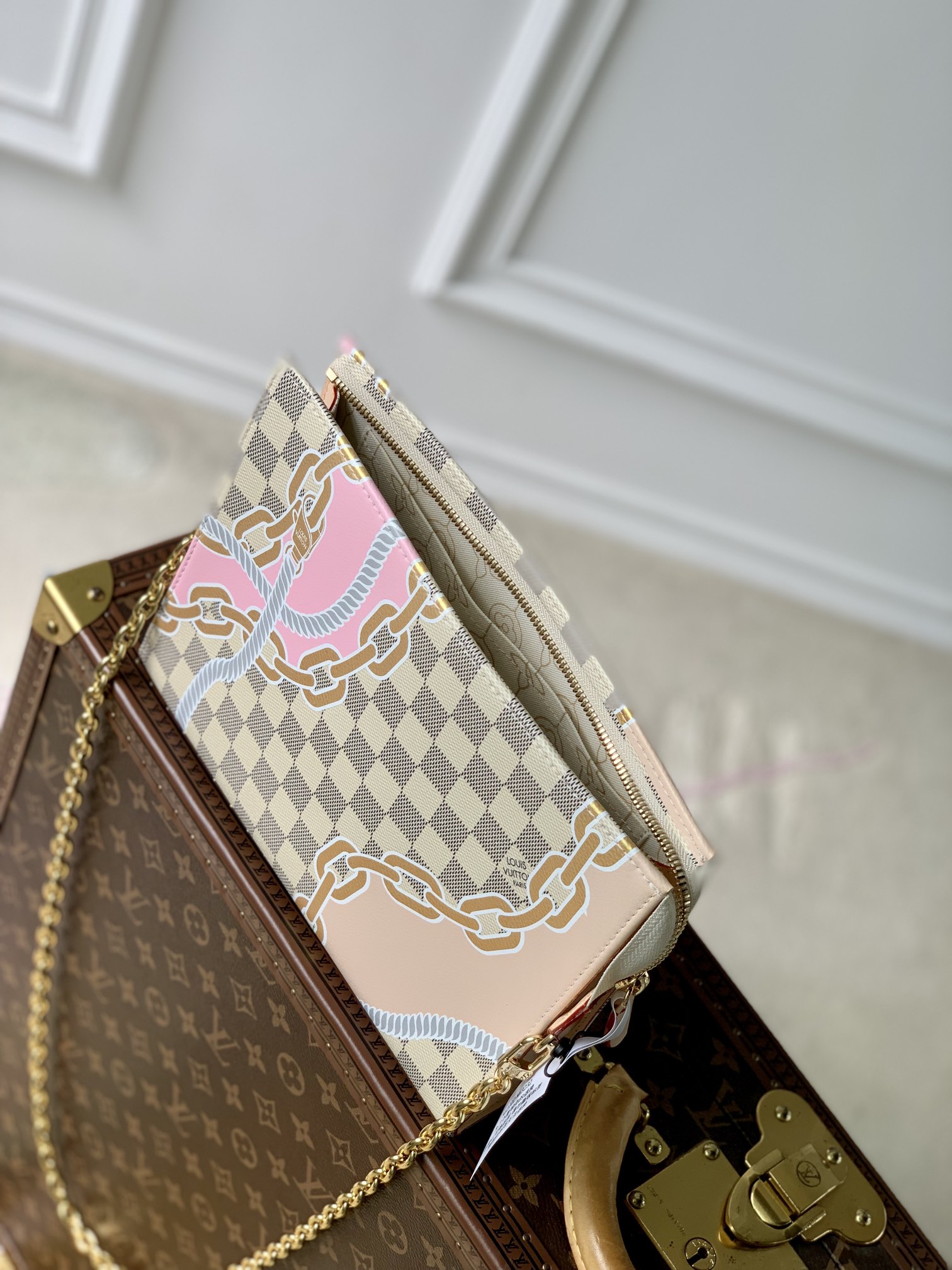 Louis Vuitton Toiletry Pouch On Chain-25 x 20 x 5.5CM