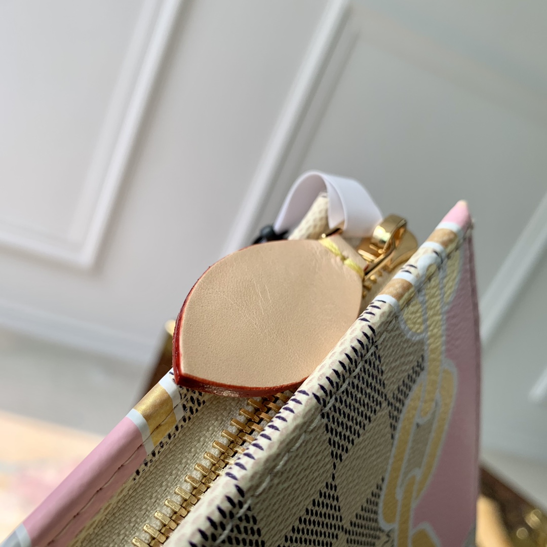 Louis Vuitton Toiletry Pouch On Chain-25 x 20 x 5.5CM