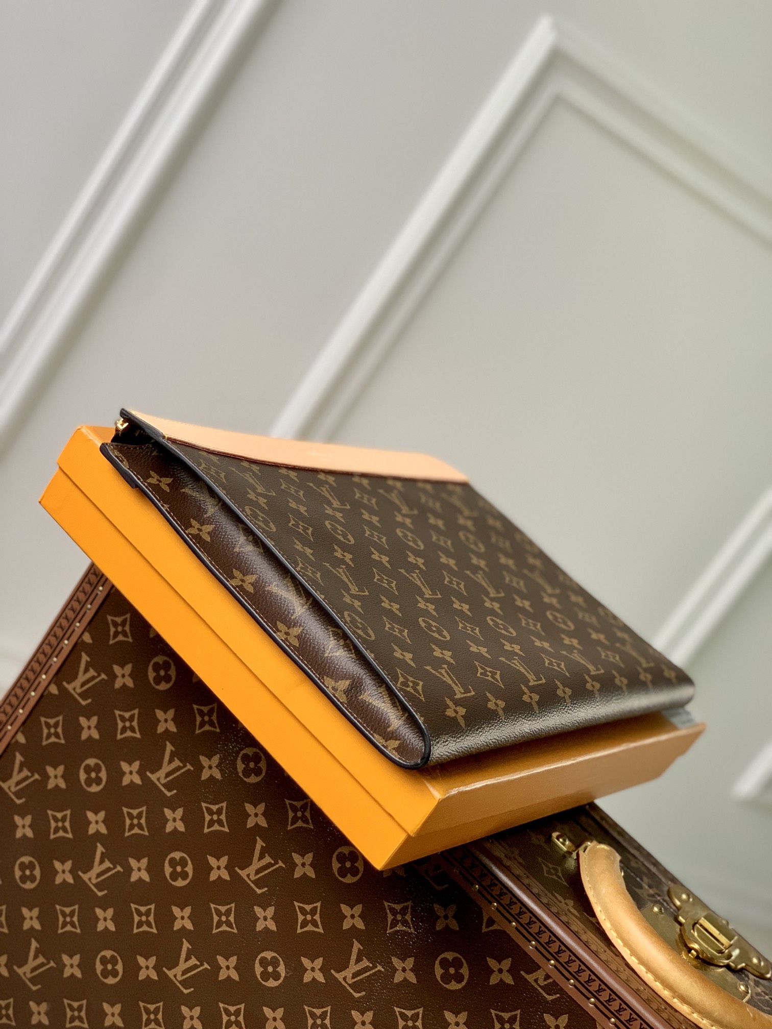 Louis Vuitton Pochette Jour-M82540-35 x 25 x 2.8CM Louis Vuitton Pochette Jour-M82540-35 x 25 x 2.8CM