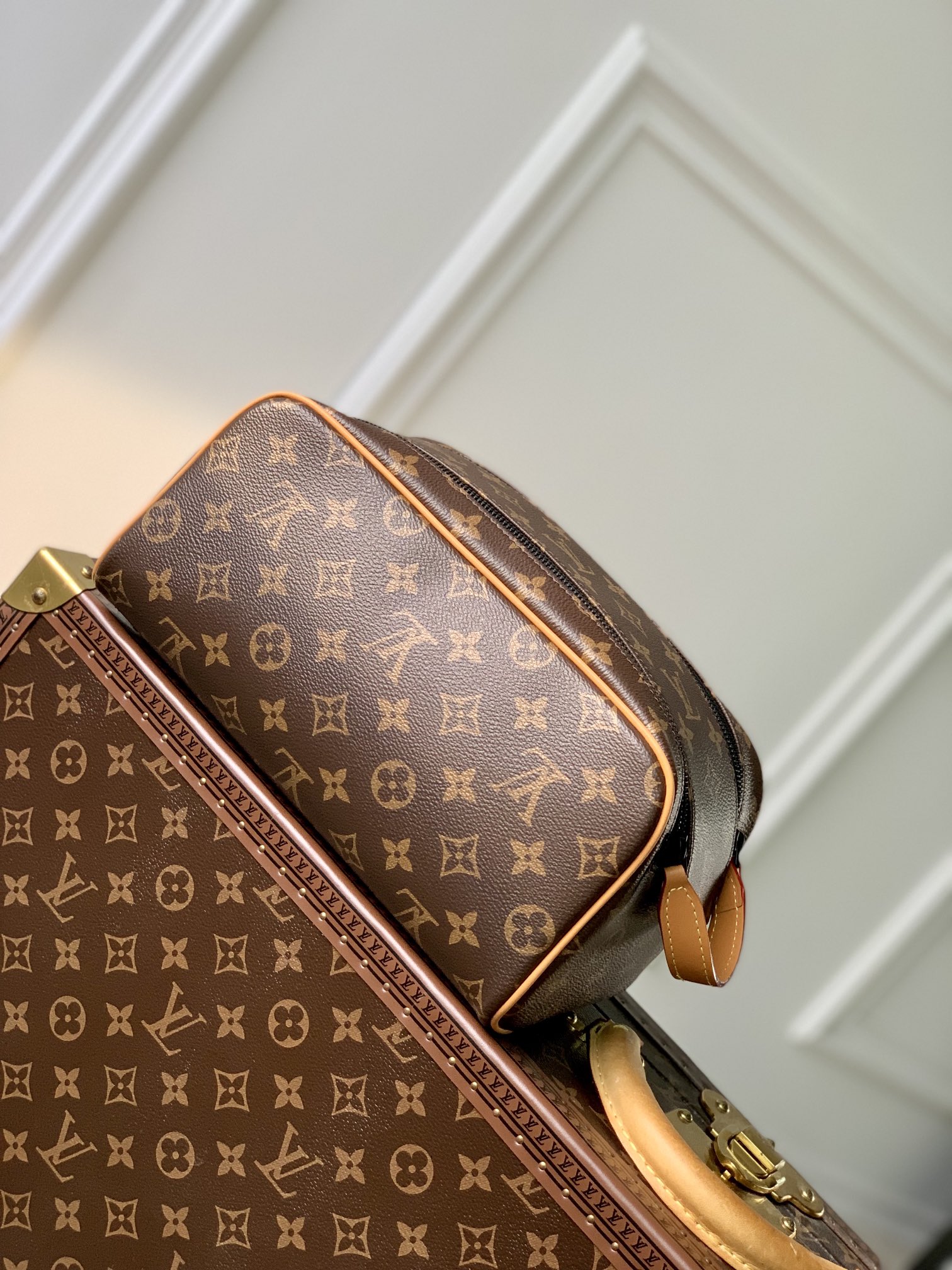 Louis Vuitton Dopu Cosmetic bag-M46696-28x15x16.5CM Louis Vuitton Dopu Cosmetic bag-M46696-28x15x16.5CM