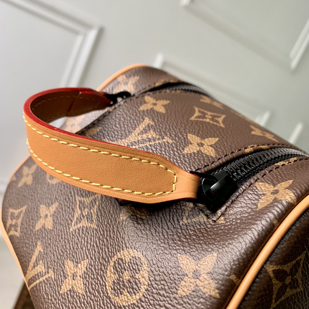 Louis Vuitton Dopu Cosmetic bag-M46696-28x15x16.5CM Louis Vuitton Dopu Cosmetic bag-M46696-28x15x16.5CM