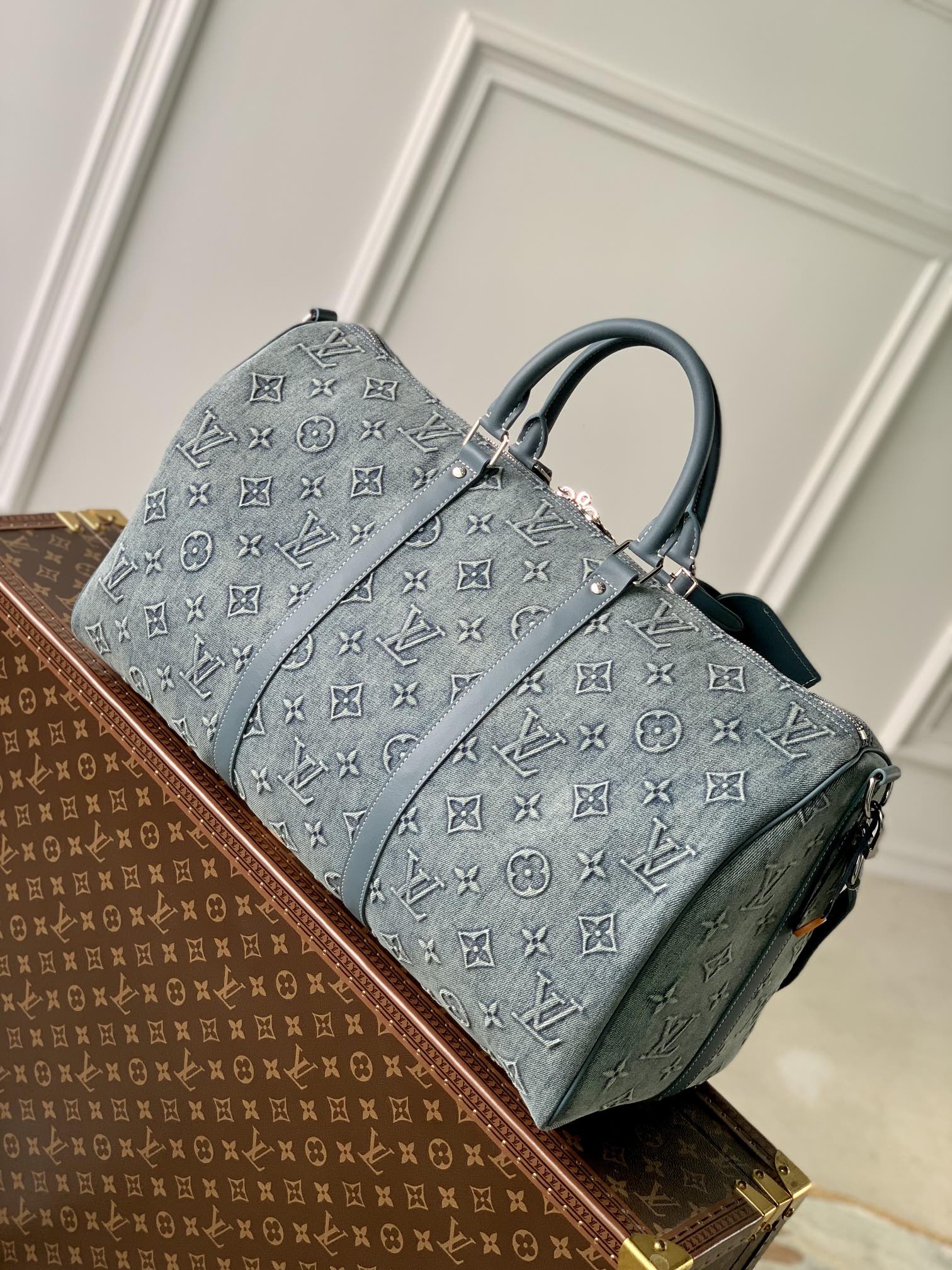 Louis Vuitton Keepall BANDOULIÈRE 50-M22570-50 x 29 x 23CM