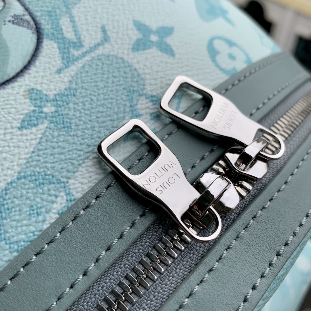 Louis Vuitton Discovery Backpsck-29.0 x 38.0 x 20CM