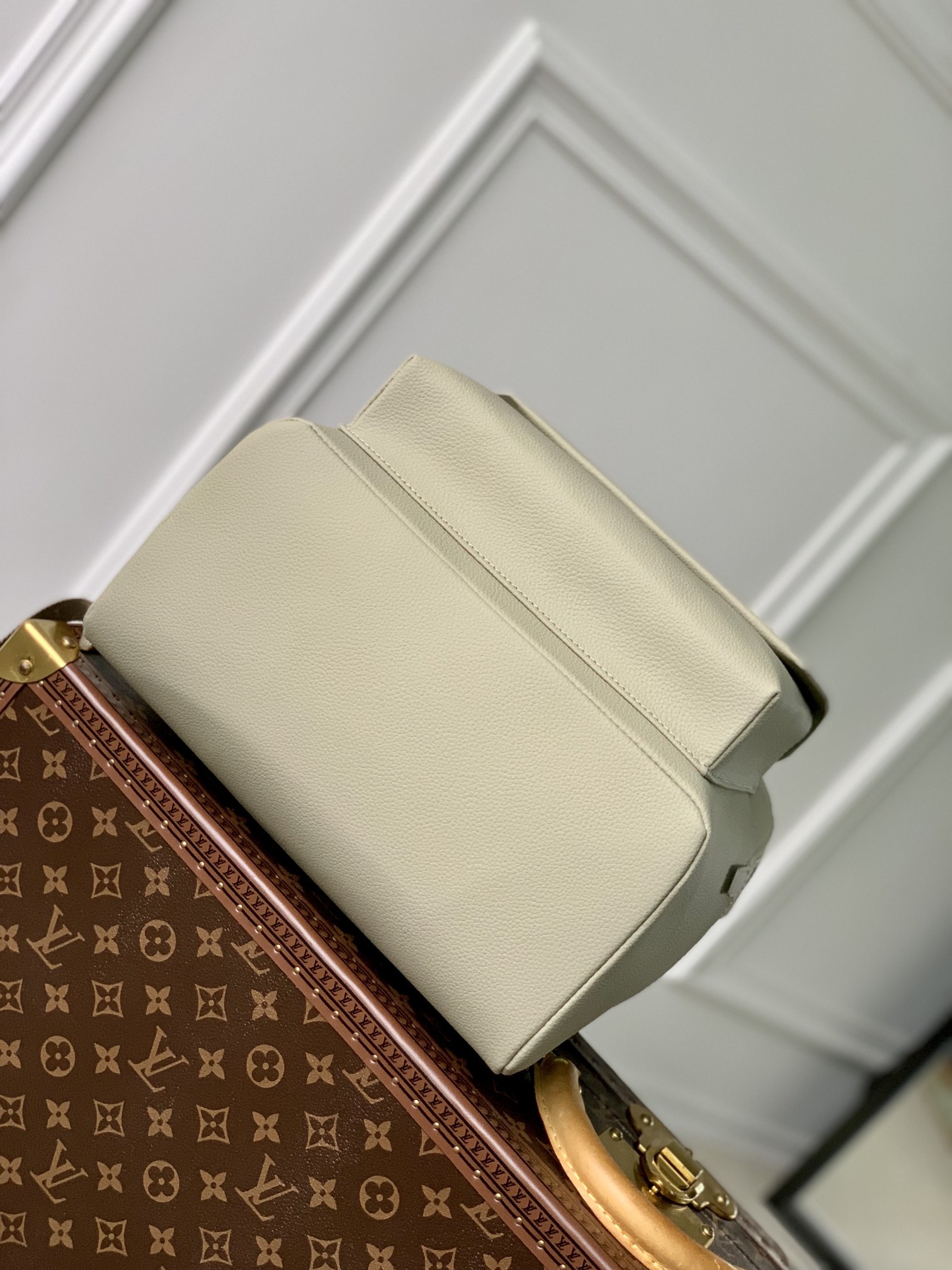Louis Vuitton Aerogram Backpack M22503-43*30*14CM