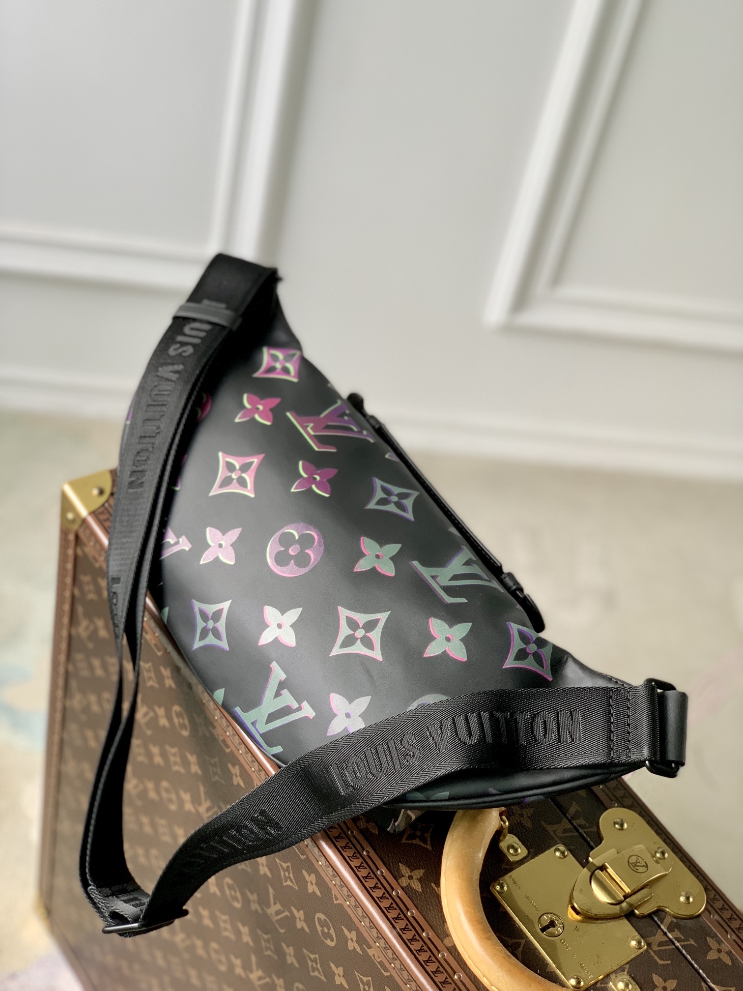Louis Vuitton Aerogram Waist Bag-M22494-45*17*9CM