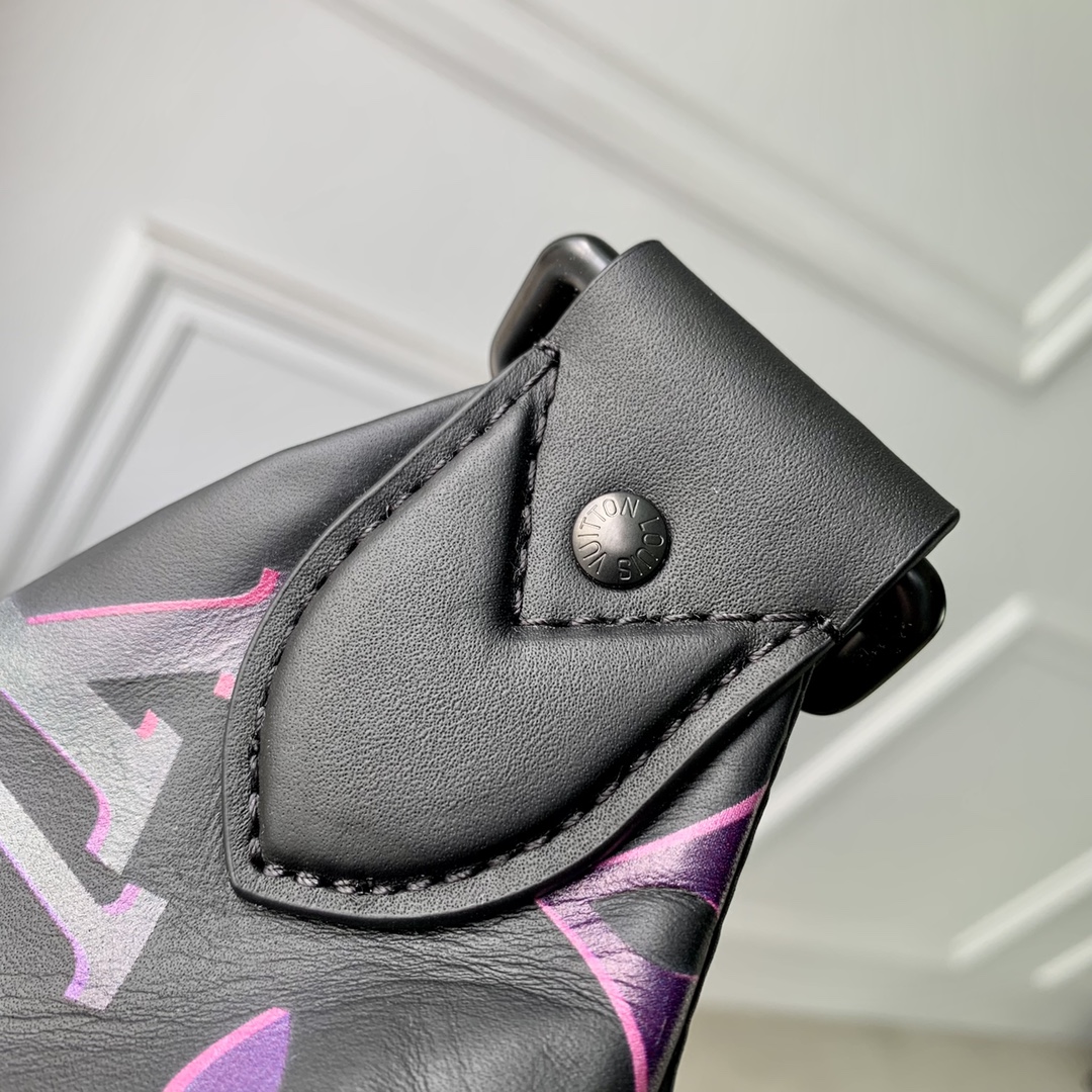 Louis Vuitton Aerogram Waist Bag-M22494-45*17*9CM