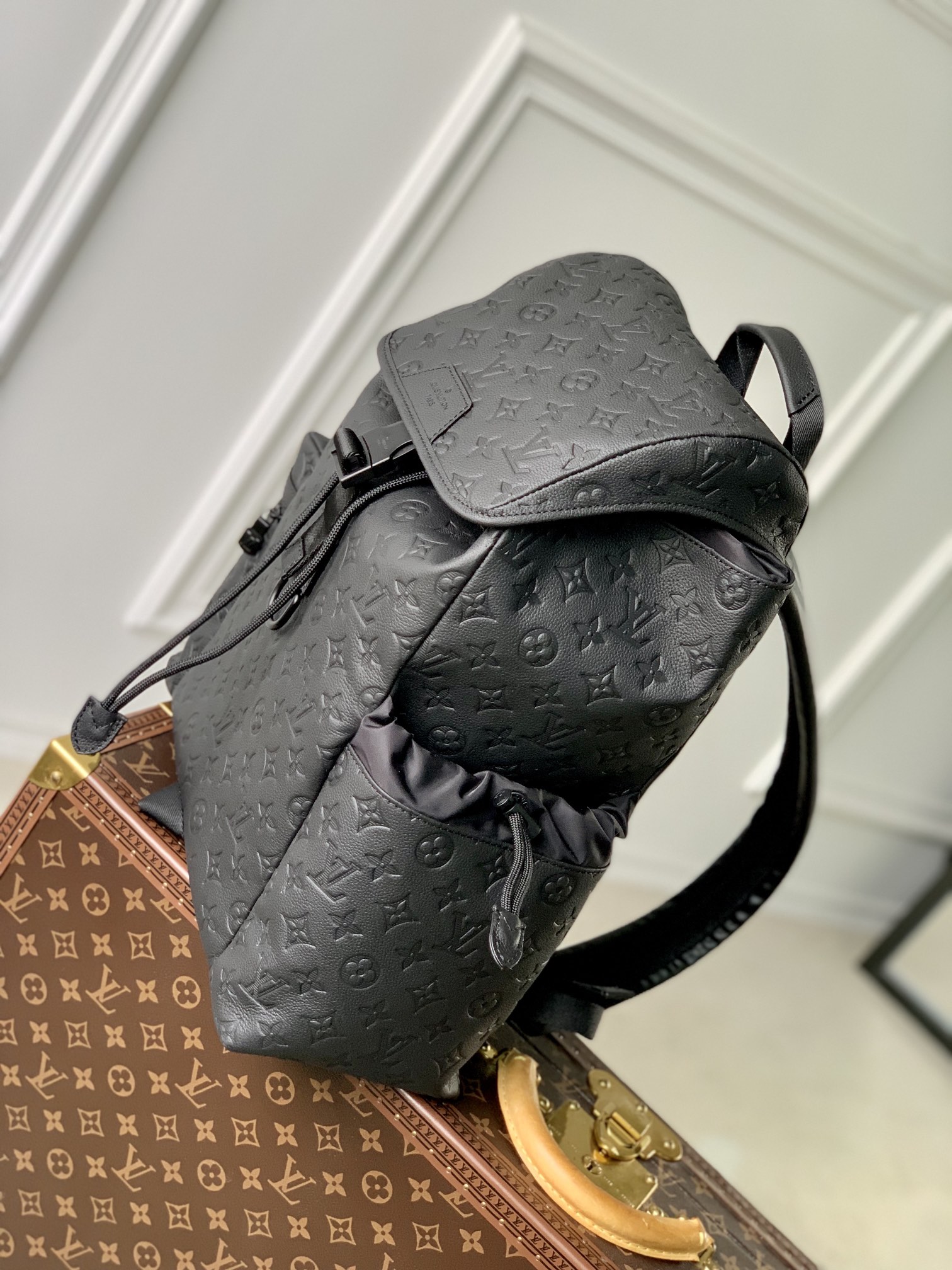 Louis VuittonTrekking Backpack M43680-35*54.5*19CM