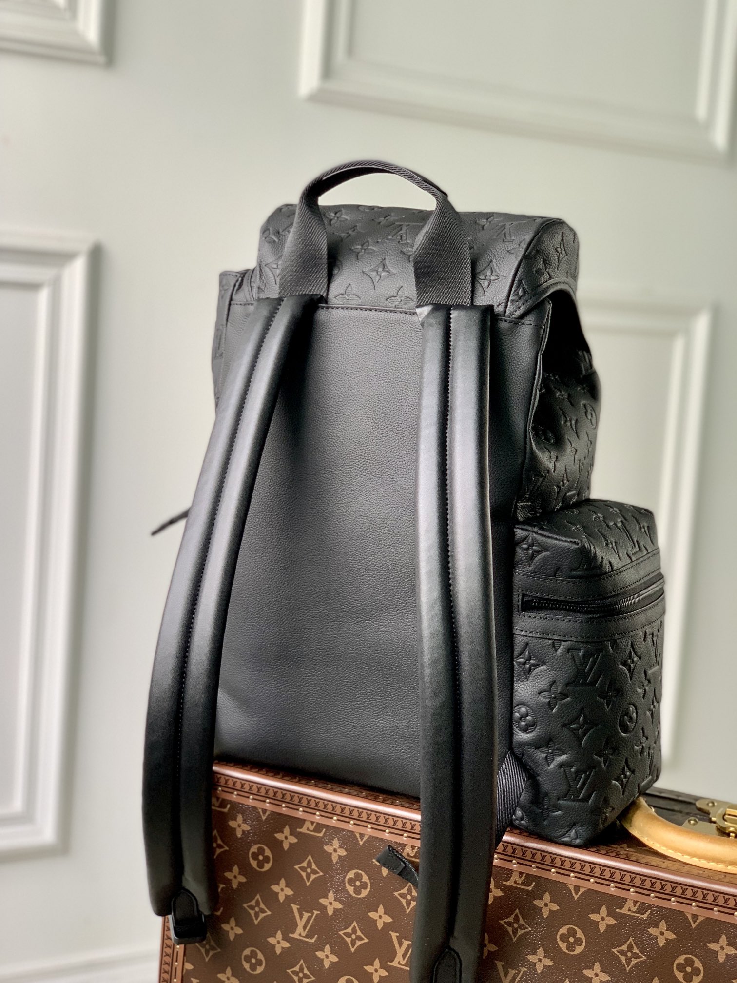 Louis VuittonTrekking Backpack M43680-35*54.5*19CM