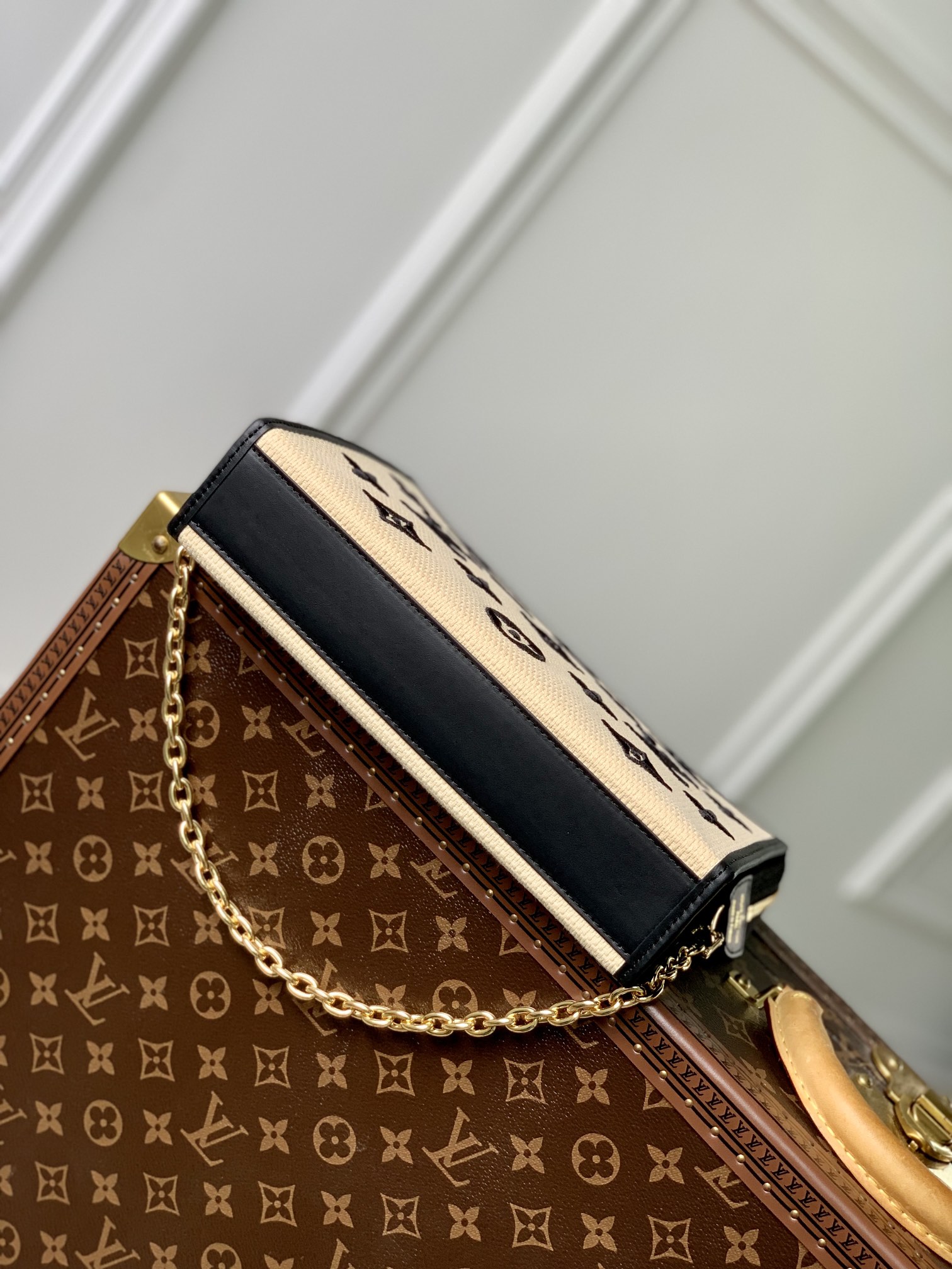 Louis Vuitton Poche Toilette Cosmetic Bag -25 x 20 x 5.5CM Louis Vuitton Poche Toilette Cosmetic Bag -25 x 20 x 5.5CM