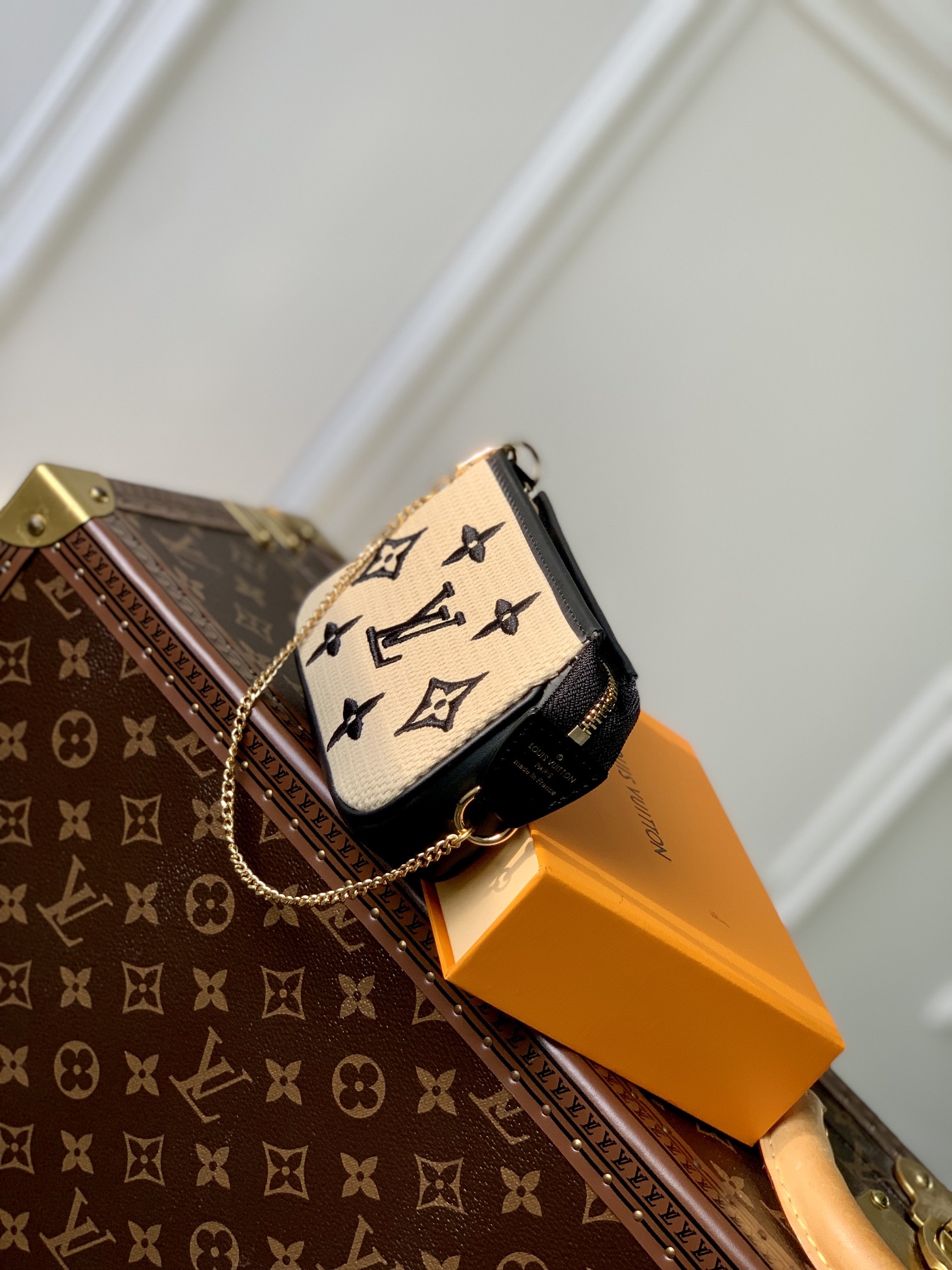 Louis Vuitton Mini Pochette Accessories-15.5 x 10.5 x 4CM