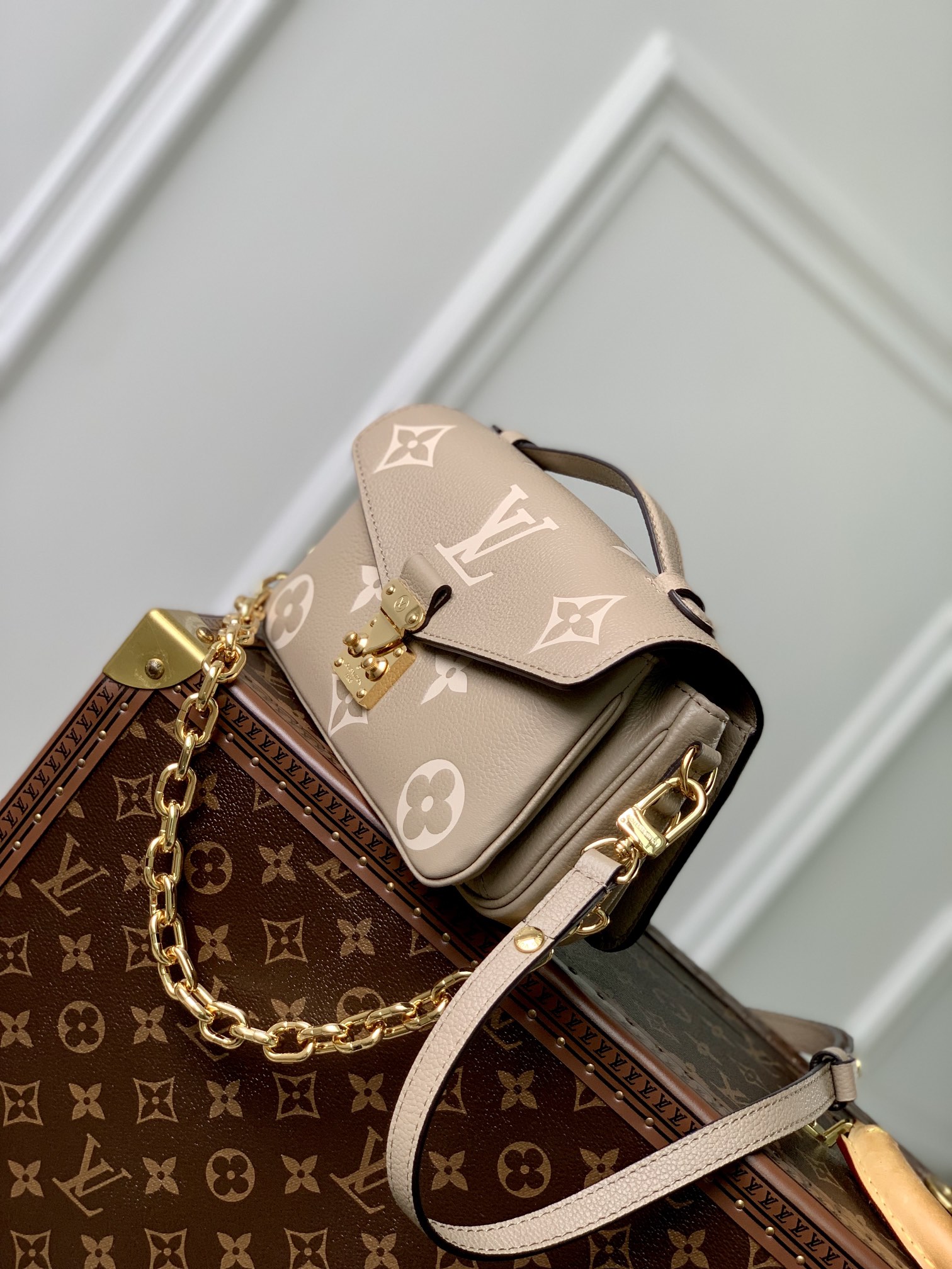 Louis Vuitton Pochette Metis East West Handbags- 21.5 x 13.5 x 6CM