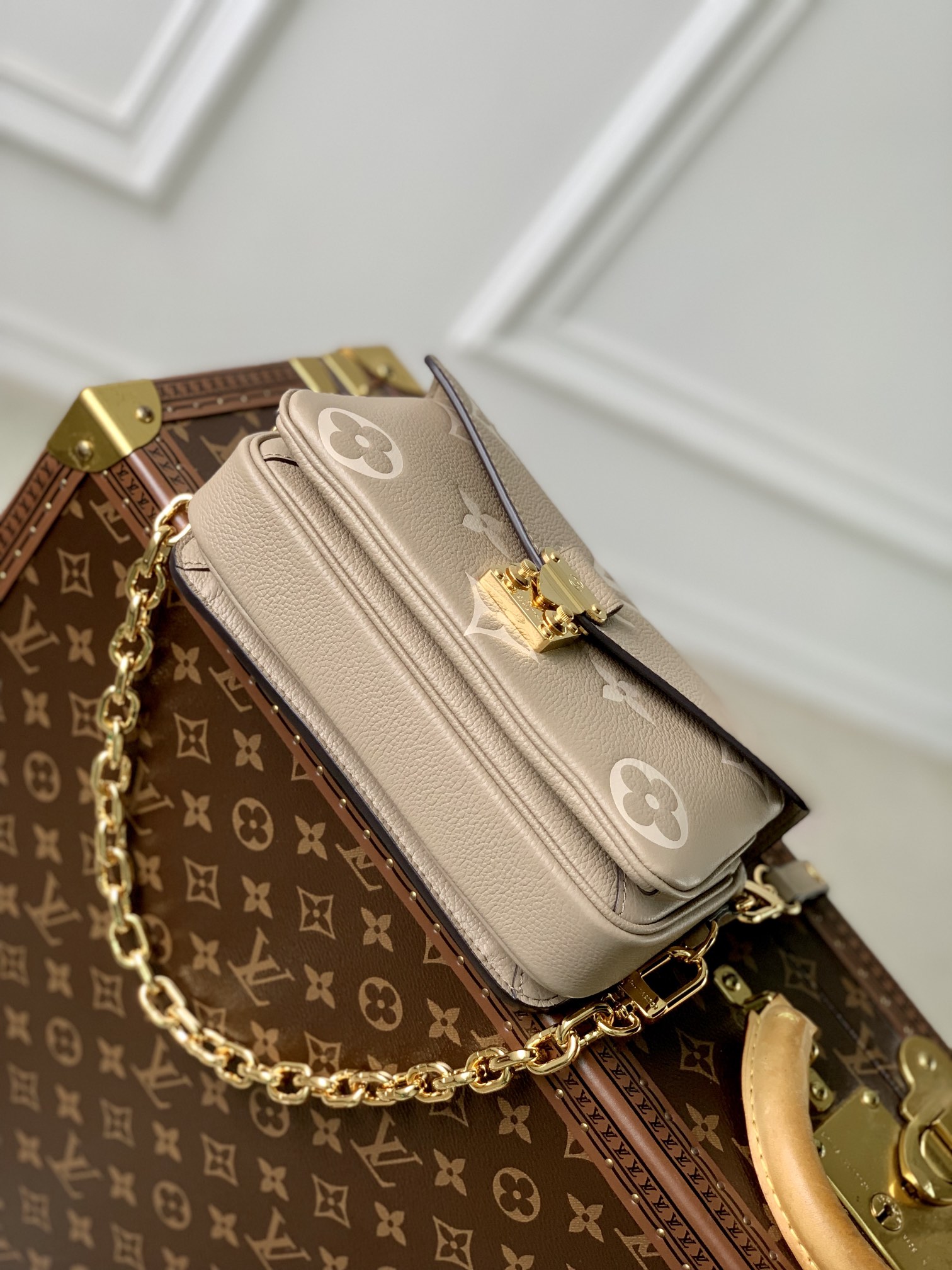 Louis Vuitton Pochette Metis East West Handbags- 21.5 x 13.5 x 6CM