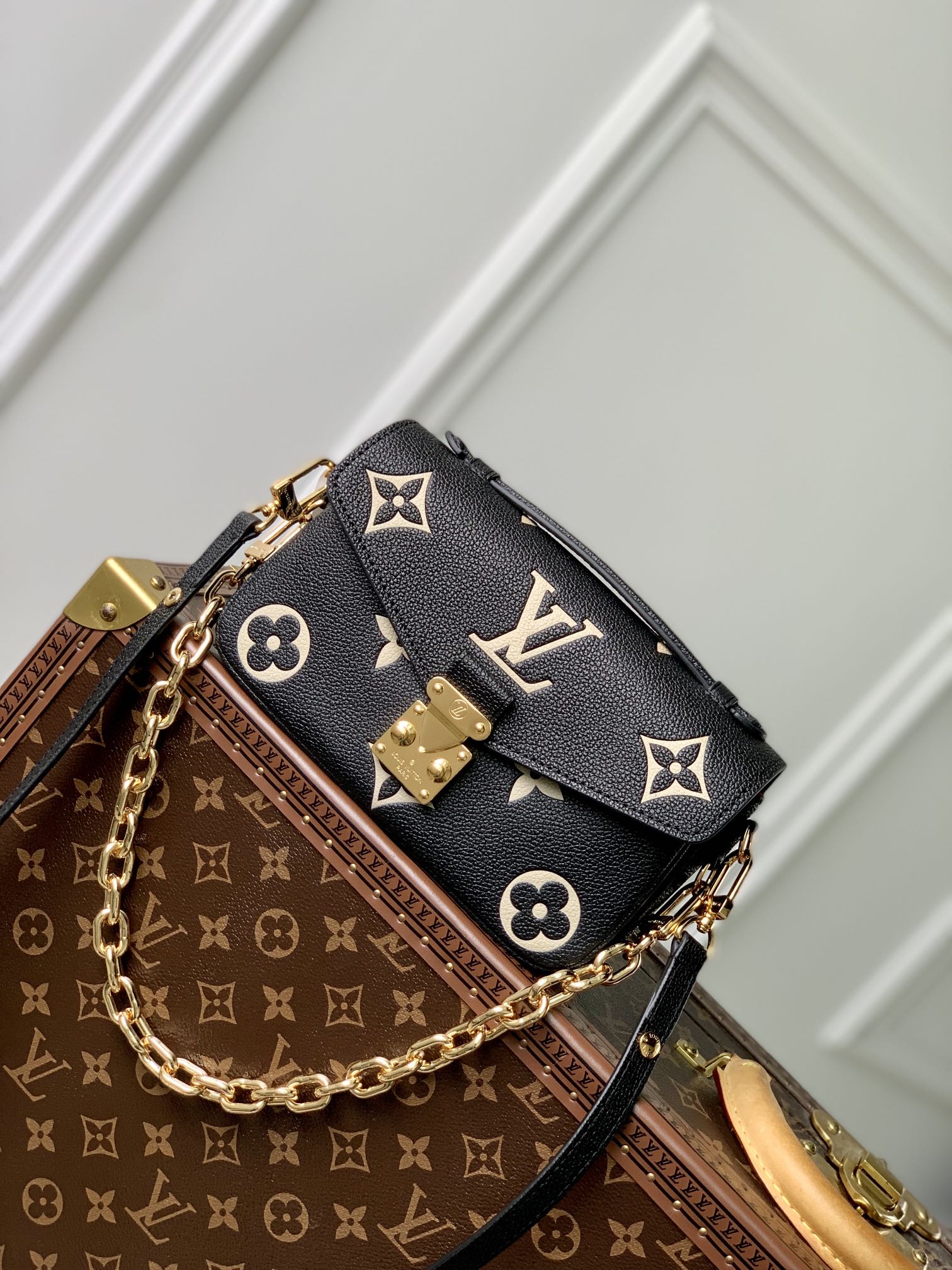 Louis Vuitton Pochette Metis East West Handbags- 21.5 x 13.5 x 6CM