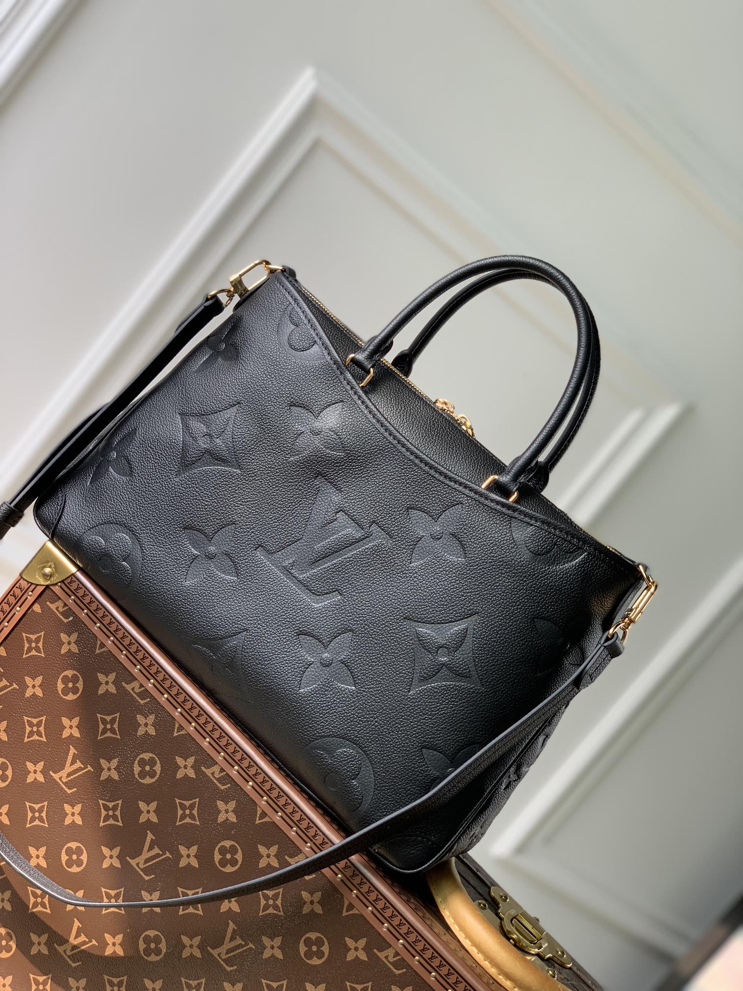 Louis Vuitton Trianon Handbags-36*22*9CM