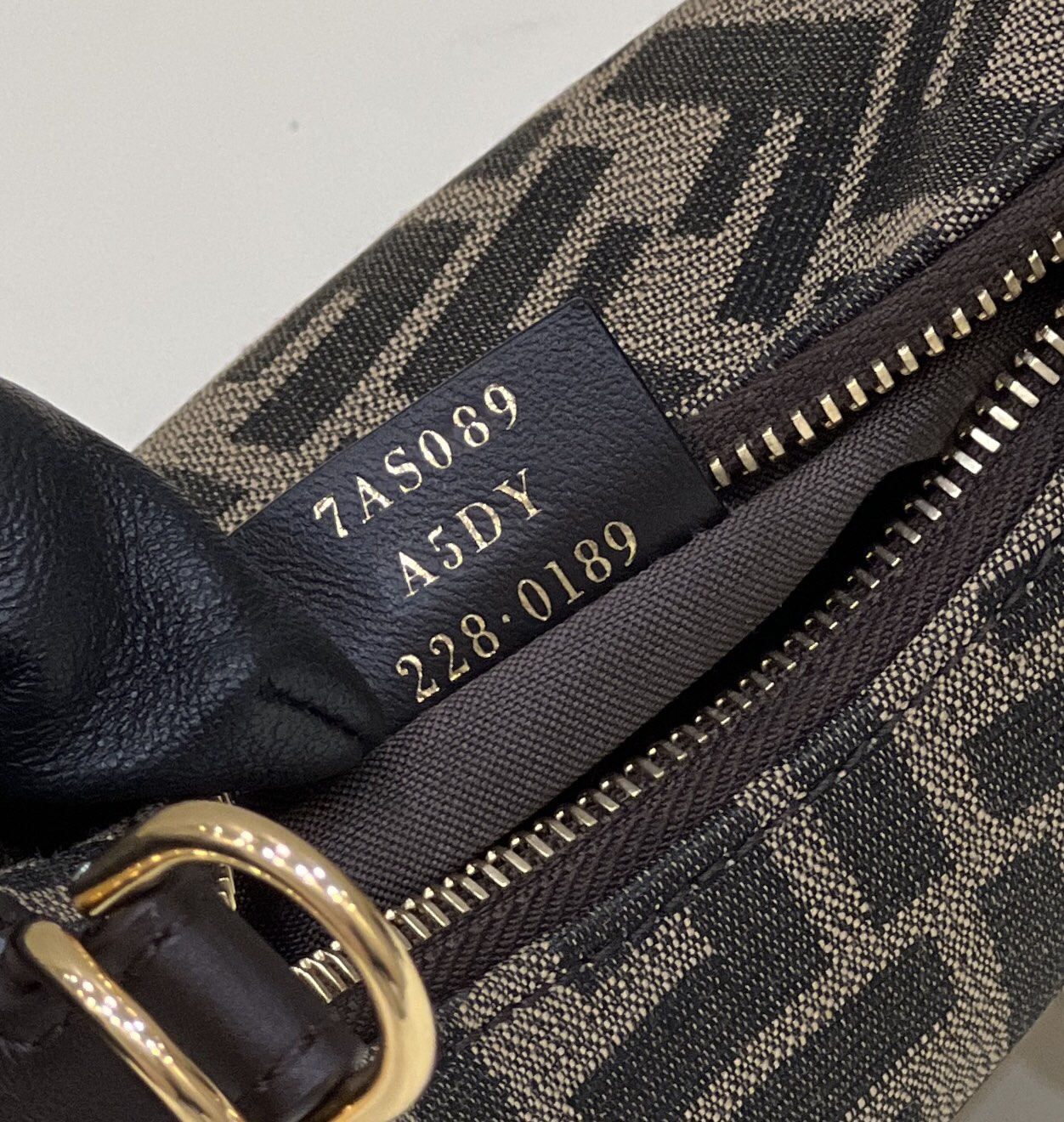 Fendi Graphy Bag-16.5x14x5CM