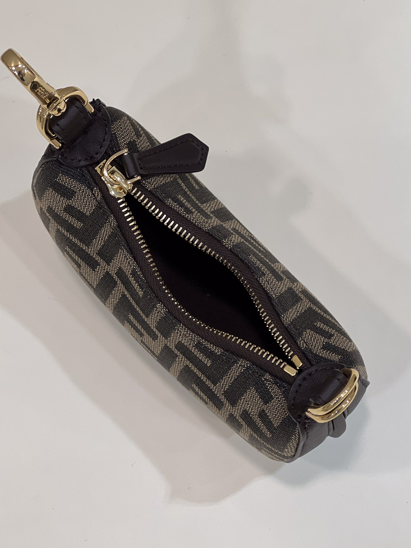 Fendi Graphy Bag-16.5x14x5CM