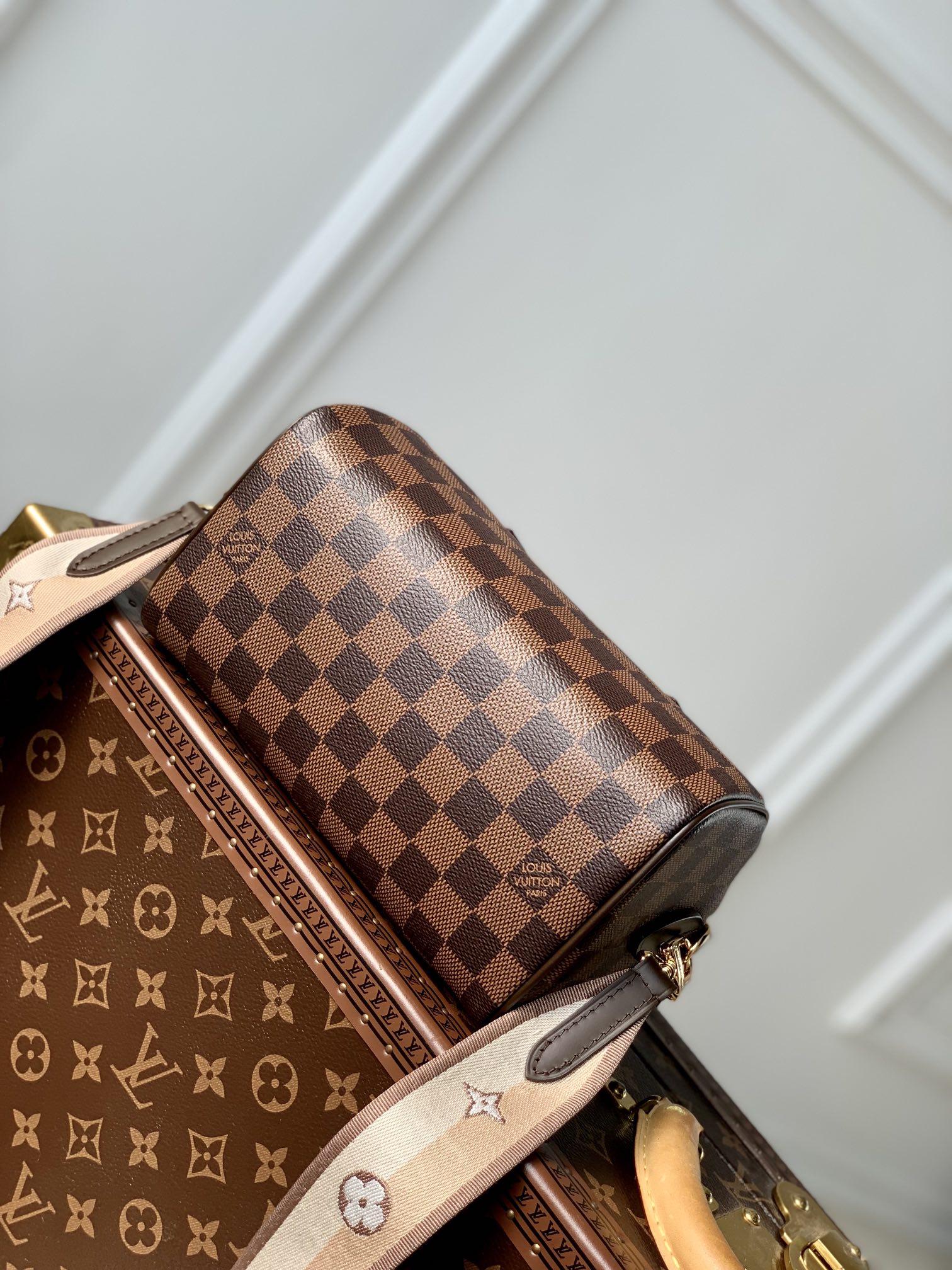 Louis Vuitton Speedy M40489 20 -20.5 x 13.5 x 12CM