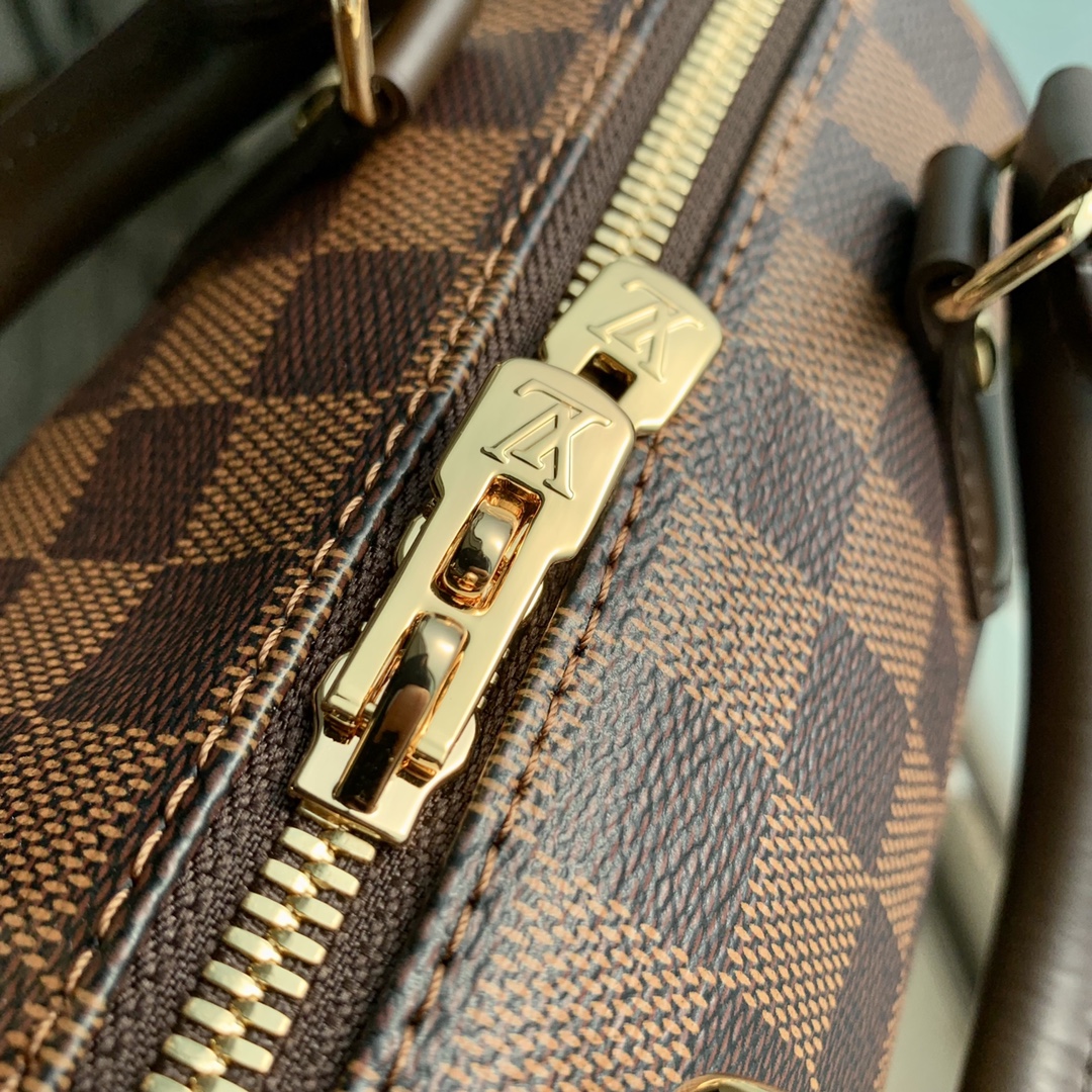 Louis Vuitton Speedy M40489 20 -20.5 x 13.5 x 12CM