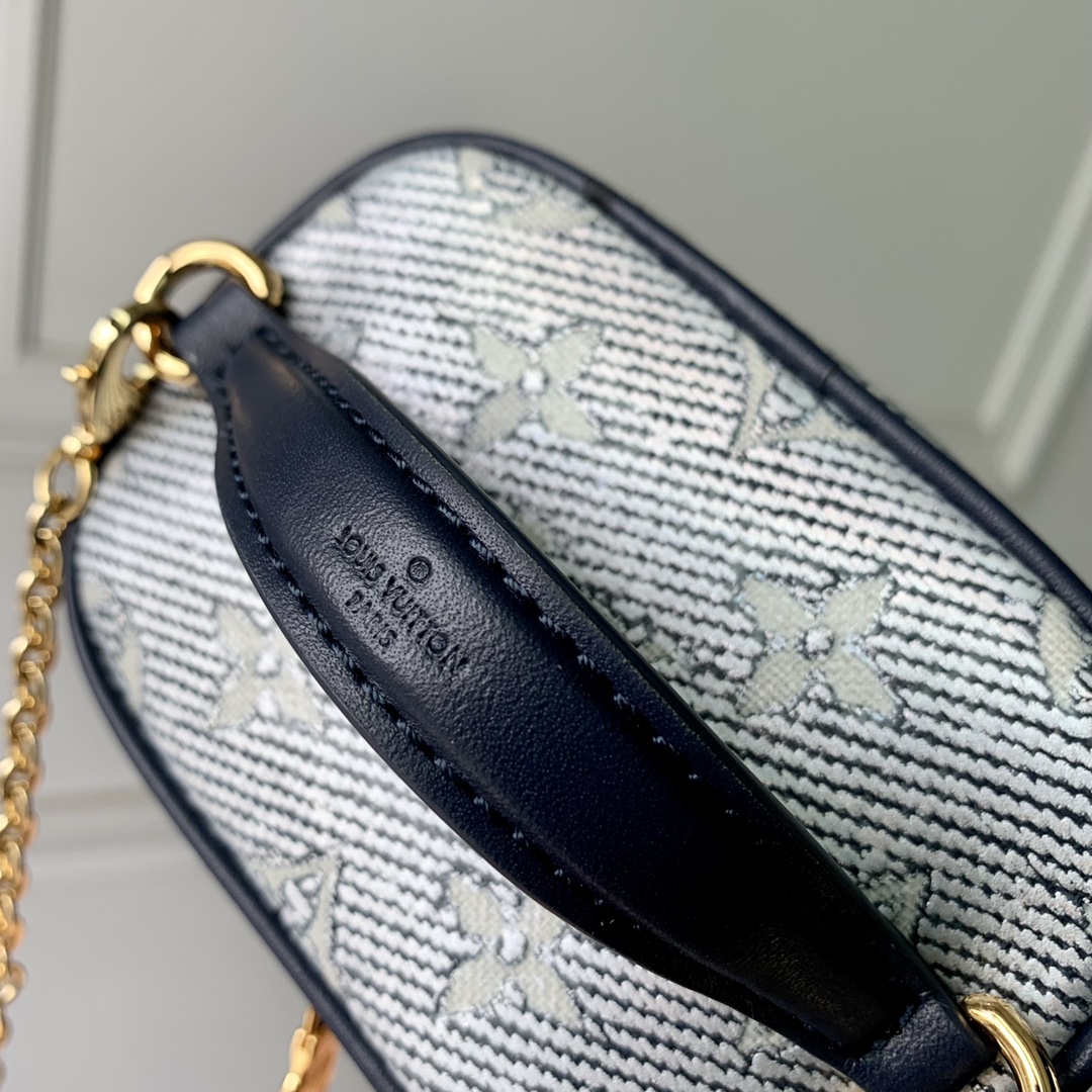 Louis Vuitton Micro Vanity-11*10*8CM Louis Vuitton Micro Vanity-11*10*8CM