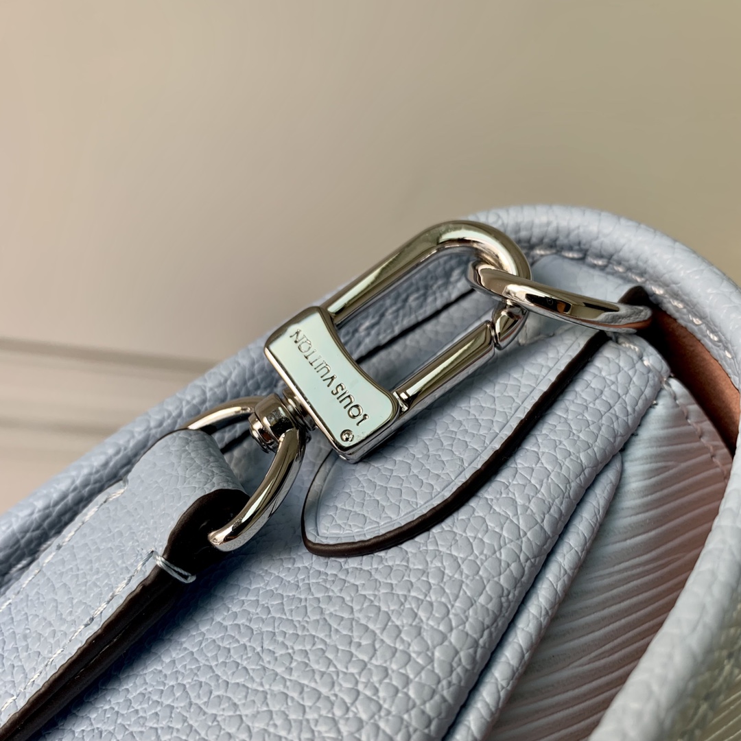 Louis Vuitton Buci Handbag-24.5 x 15.5 x 9CM