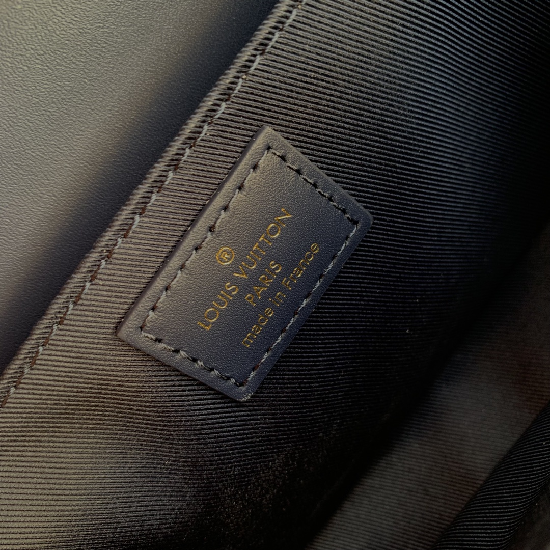 Louis Vuitton Pochette Metis East West Handbags- 21.5 x 13.5 x 6CM