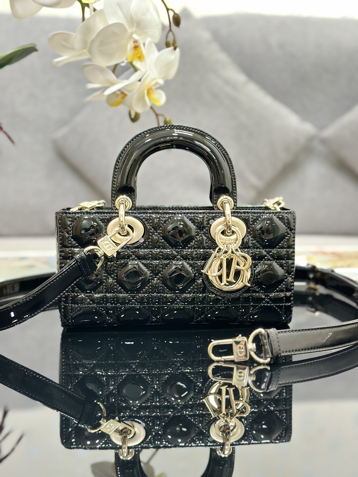 Lady Diro Handle Bag-22*12*6CM