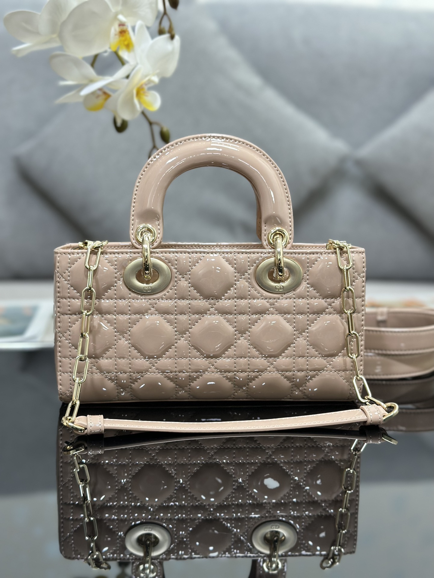 Lady Diro Handle Bag-22*12*6CM