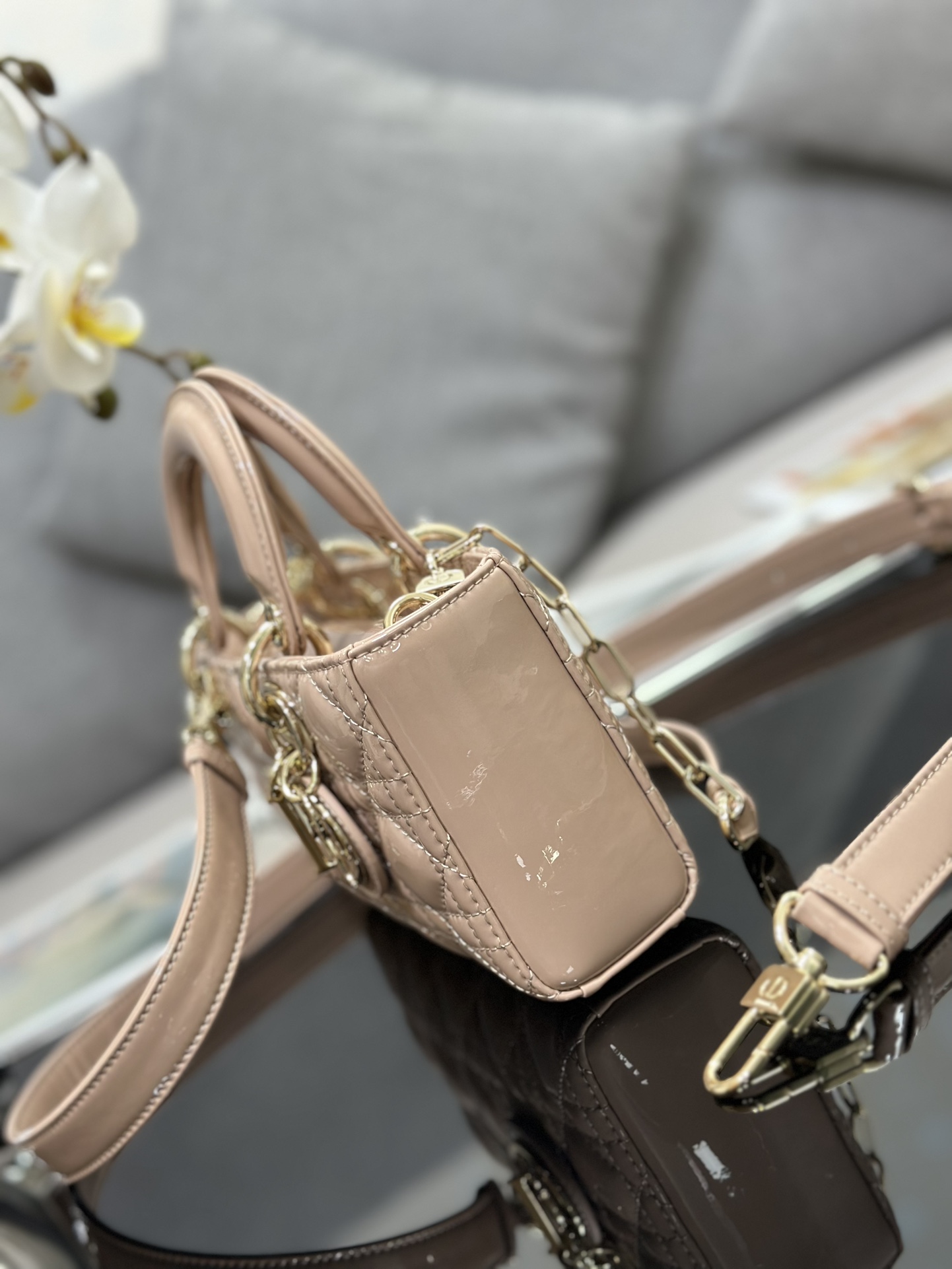 Lady Diro Handle Bag-22*12*6CM