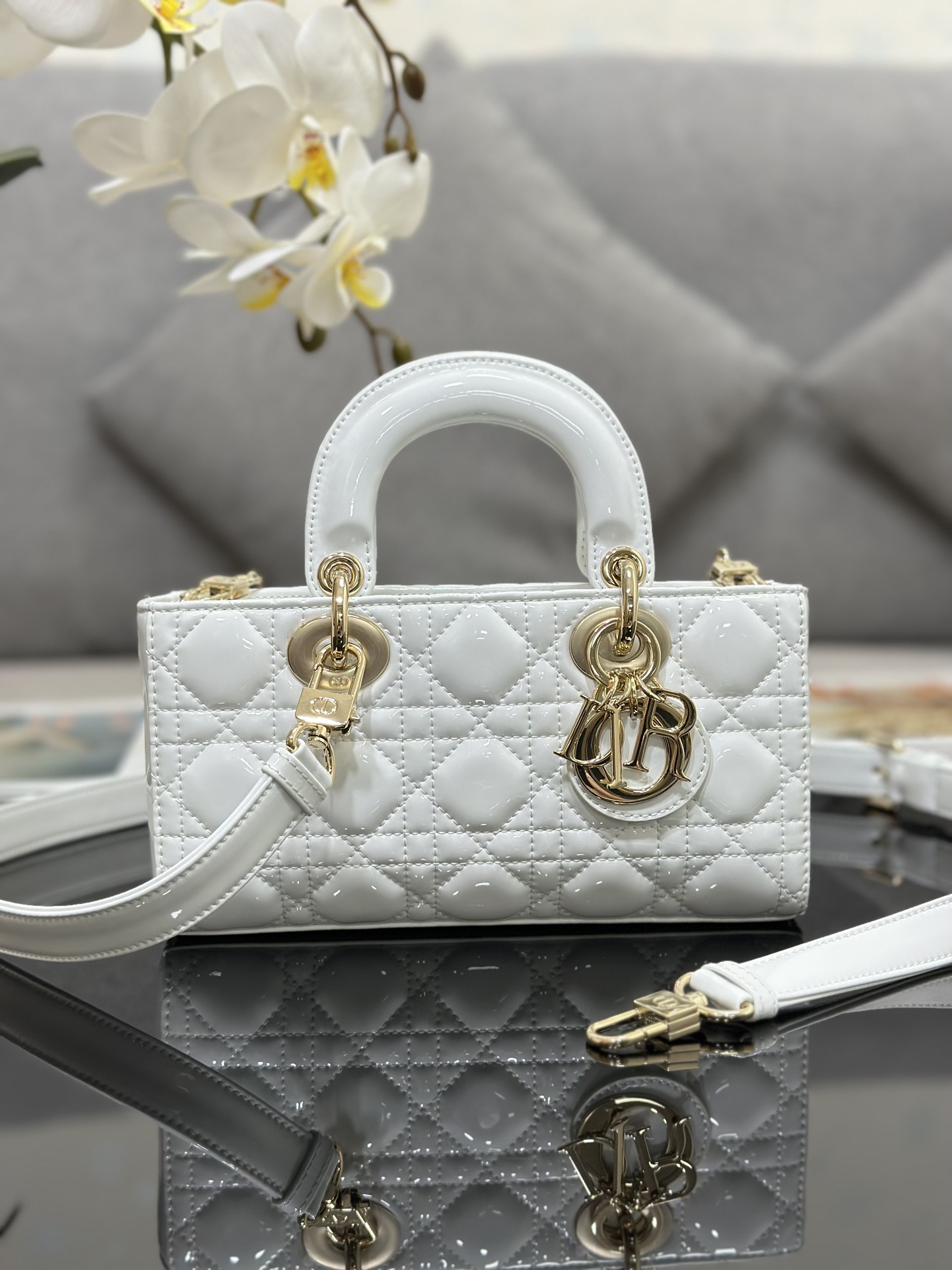 Lady Diro Handle Bag-22*12*6CM