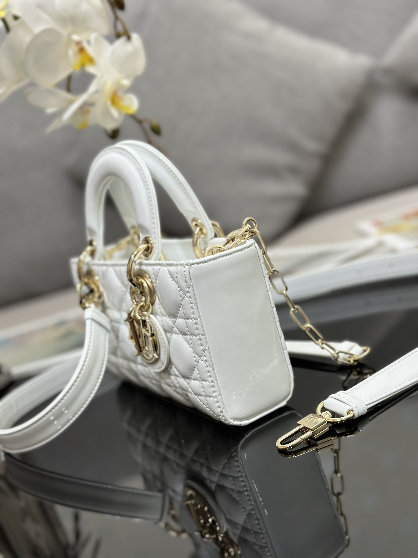 Lady Diro Handle Bag-22*12*6CM