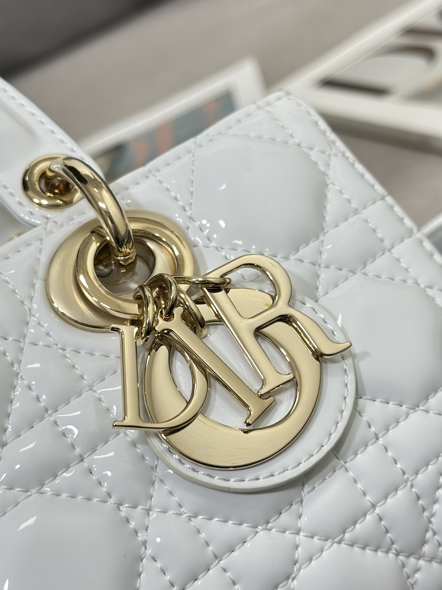 Lady Diro Handle Bag-22*12*6CM