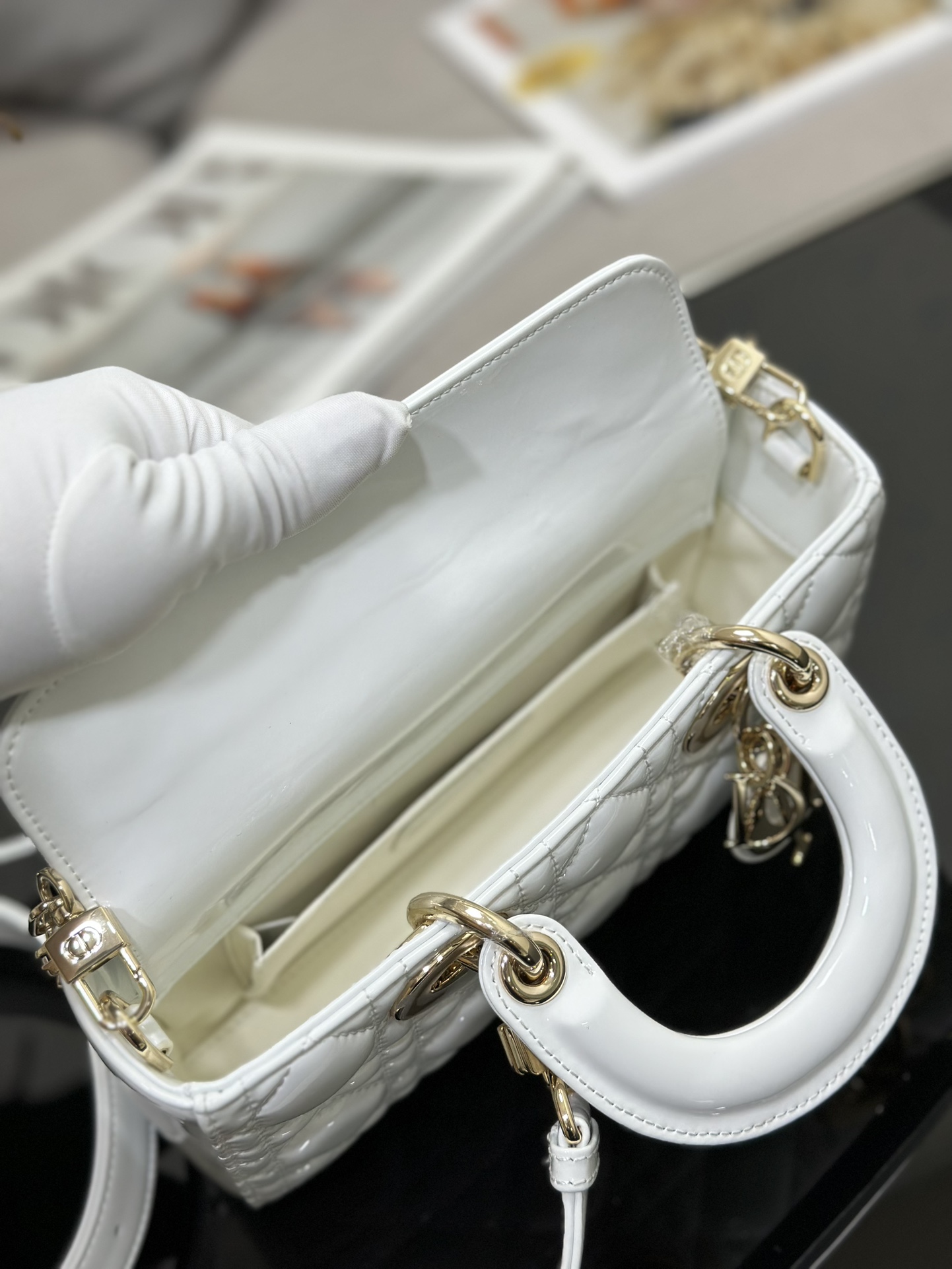 Lady Diro Handle Bag-22*12*6CM