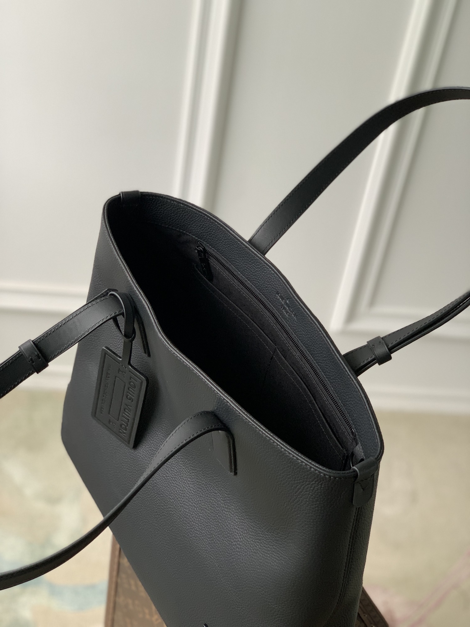 Louis Vuitton Tote Aerogram Briefcase-M22481-38 x 32.5 x 13CM Louis Vuitton Tote Aerogram Briefcase-M22481-38 x 32.5 x 13CM