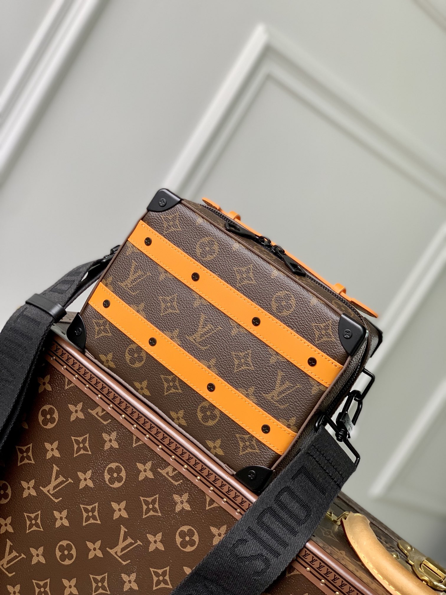 Louis Vuitton Handle Soft Trunk Bag -M46689-25*15*7CM
