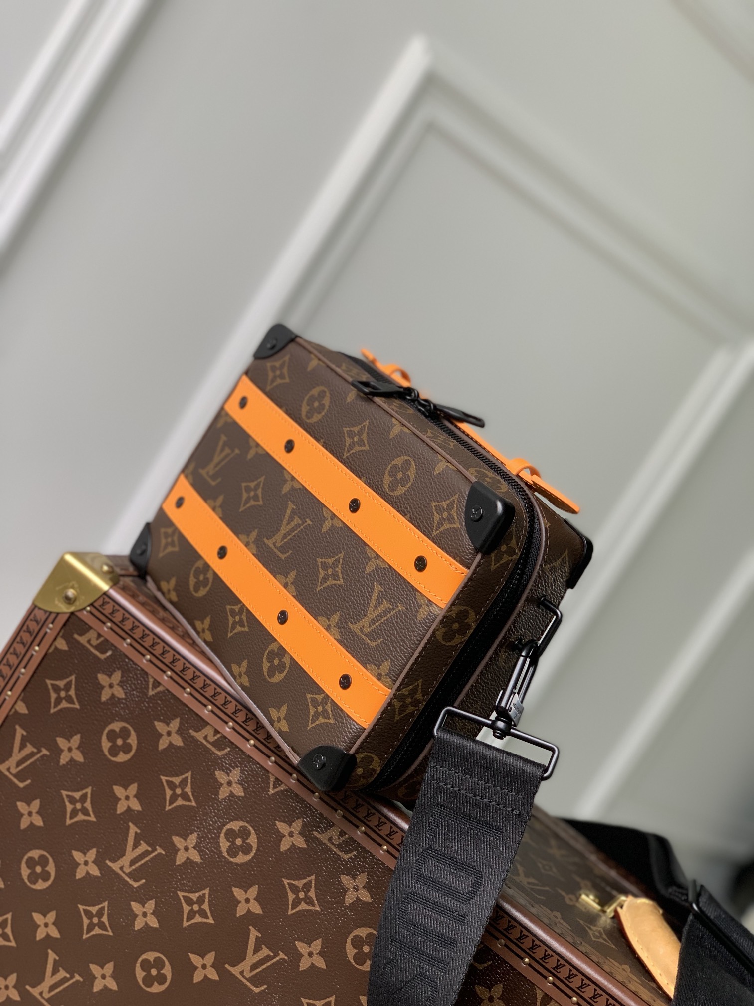 Louis Vuitton Handle Soft Trunk Bag -M46689-25*15*7CM