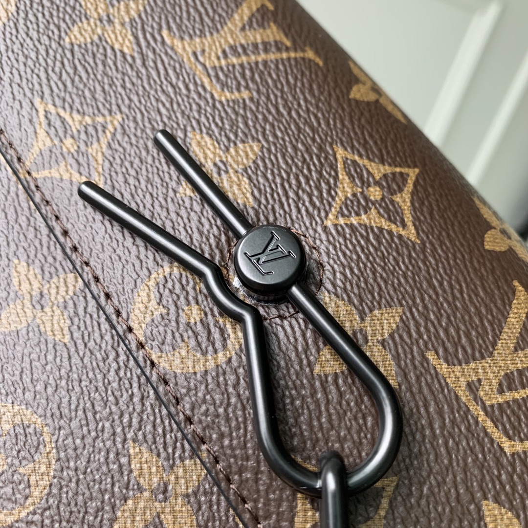 Louis VuittonSteamer Bag-18x 11x 6.5CM