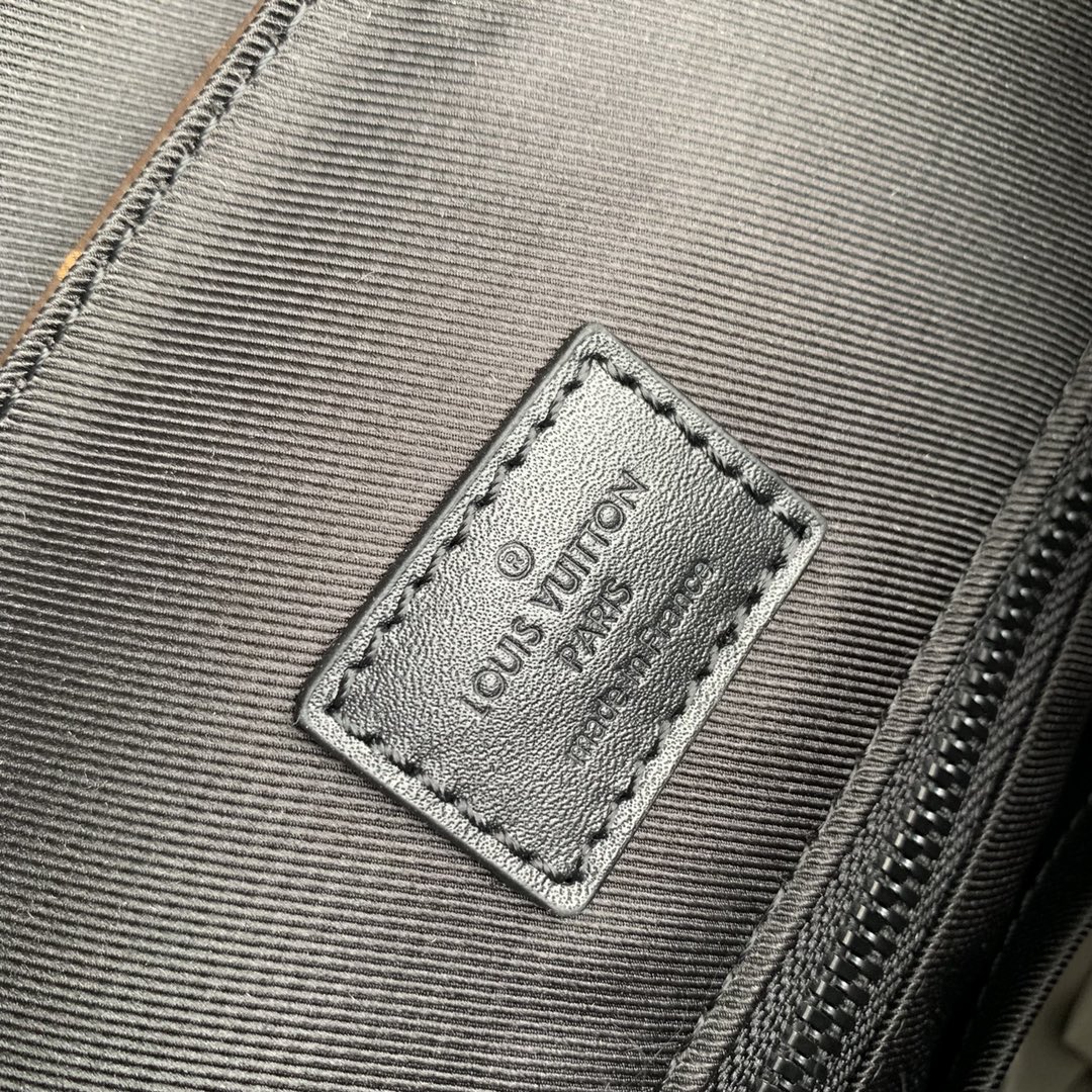 Louis Vuitton Christopher Backpack M46699-32*39*12CM