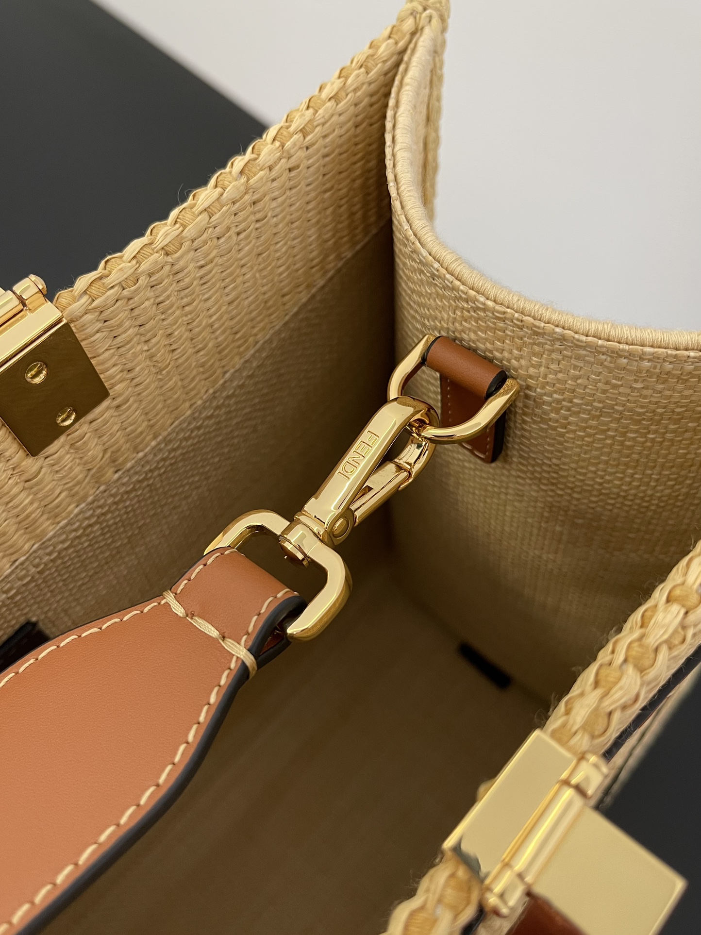 Fendi Sunshine Tote-31x17x35CM
