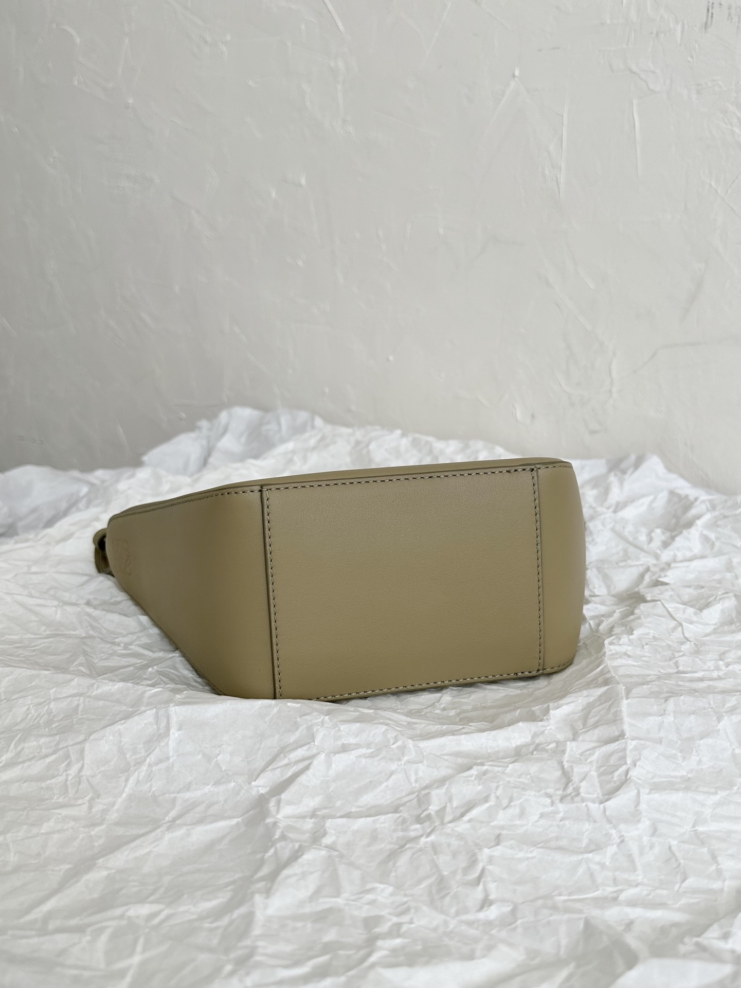 Lowee Hammock Hobo Bag-28*17*9.5CM