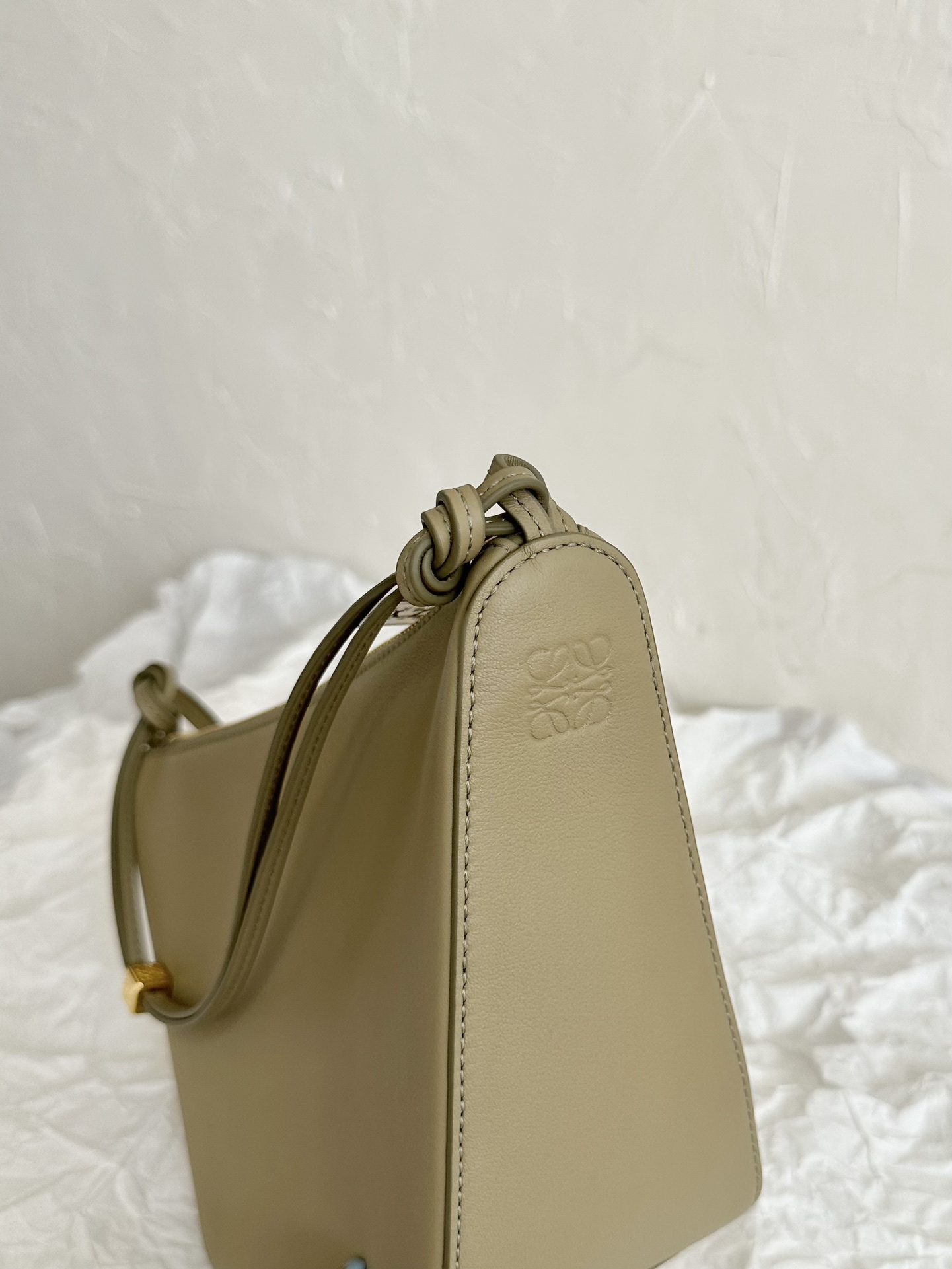Lowee Hammock Hobo Bag-28*17*9.5CM